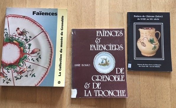 Null FAIENCES ET FAIENCIERS DE GRENOBLE ET DE LA TRONCHE. Annie BOSSO.1980. Poti&hellip;