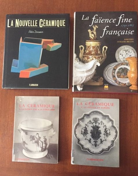 Null 新陶器。彼得-多默。FLAMMARION出版社。1986年--陶器。从中世纪到18世纪的欧洲钟表。让娜-吉亚科莫蒂（Jeanne GIACOMOTTI&hellip;