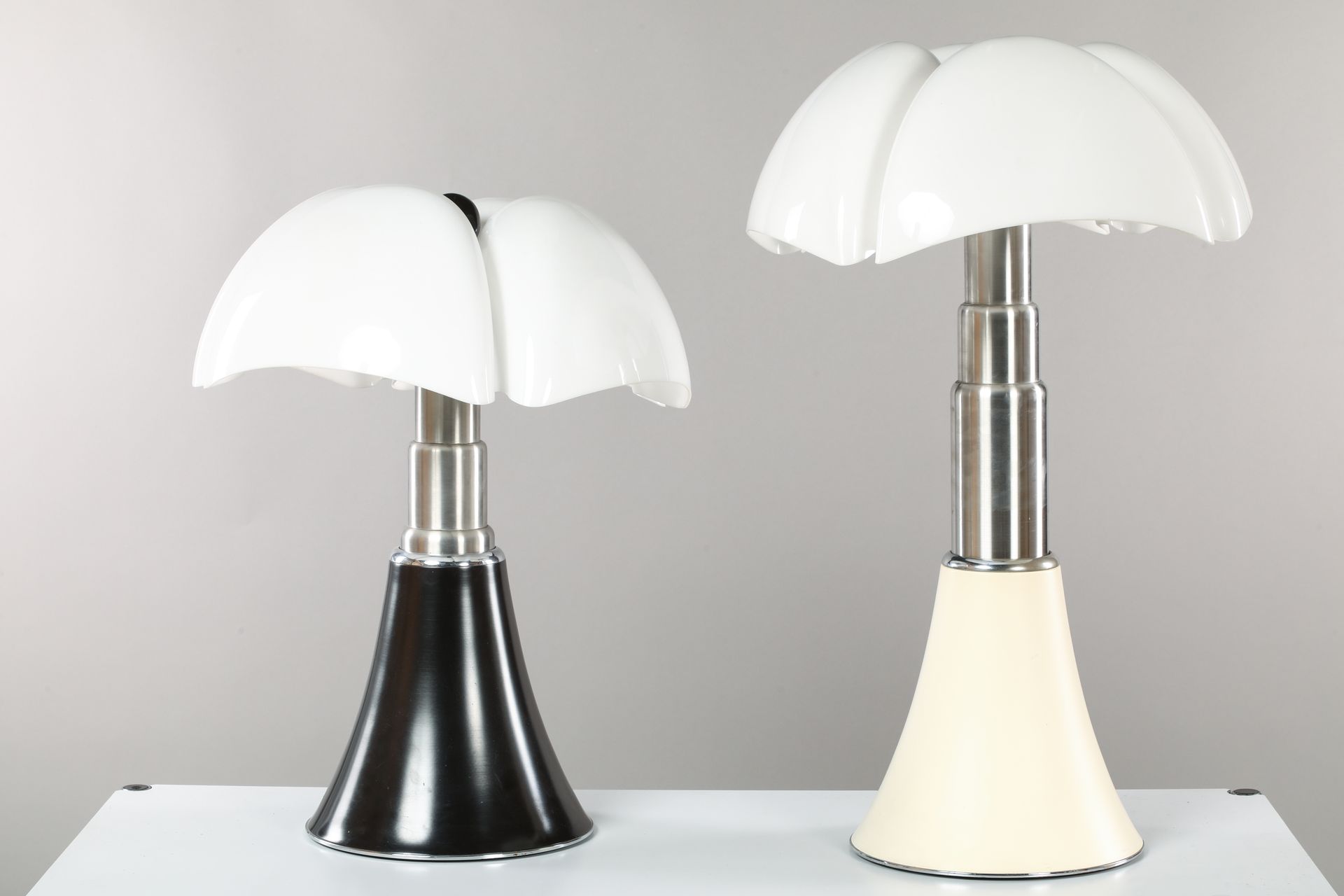 Lampe Pipistrello - 1965. Design Gae Aulenti - Edition…