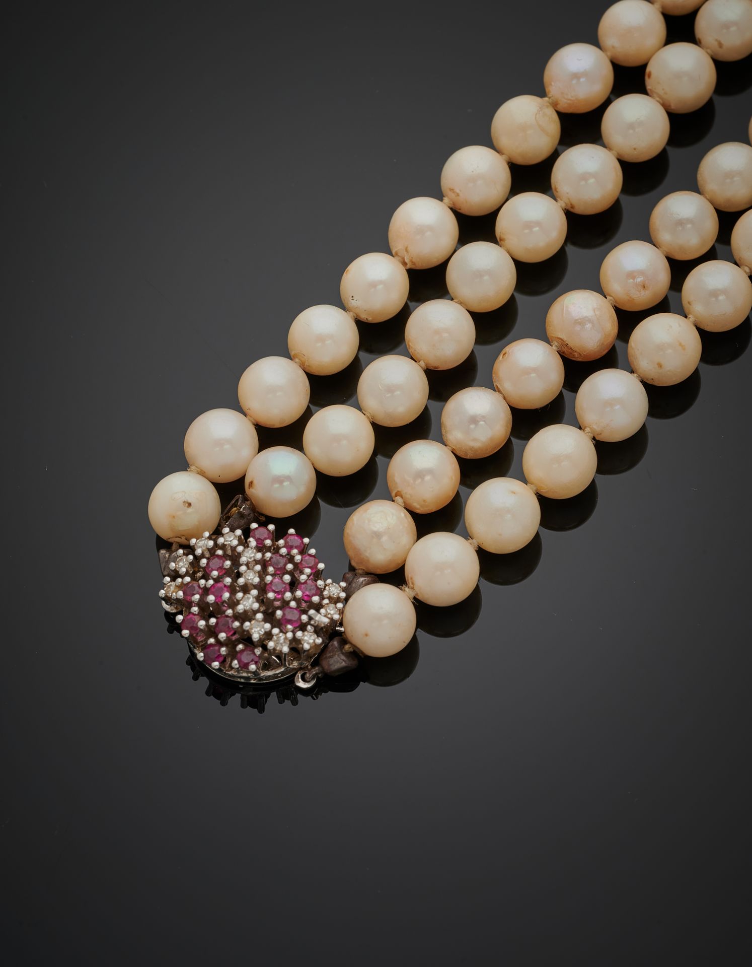 Null Long COLLIER composé d'un double rang de perles de culture de couleur crème&hellip;