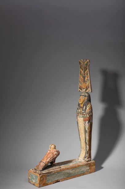 Null PTAH-SOKAR-Osiris. Statuette représentant le Dieu momiforme, paré d'un coll&hellip;