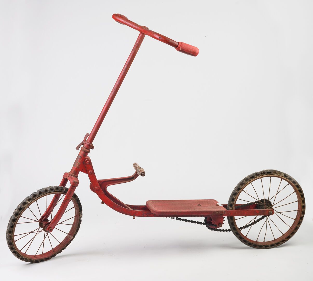 Null Paticycle rouge, année 1938, Long 1m 22cm