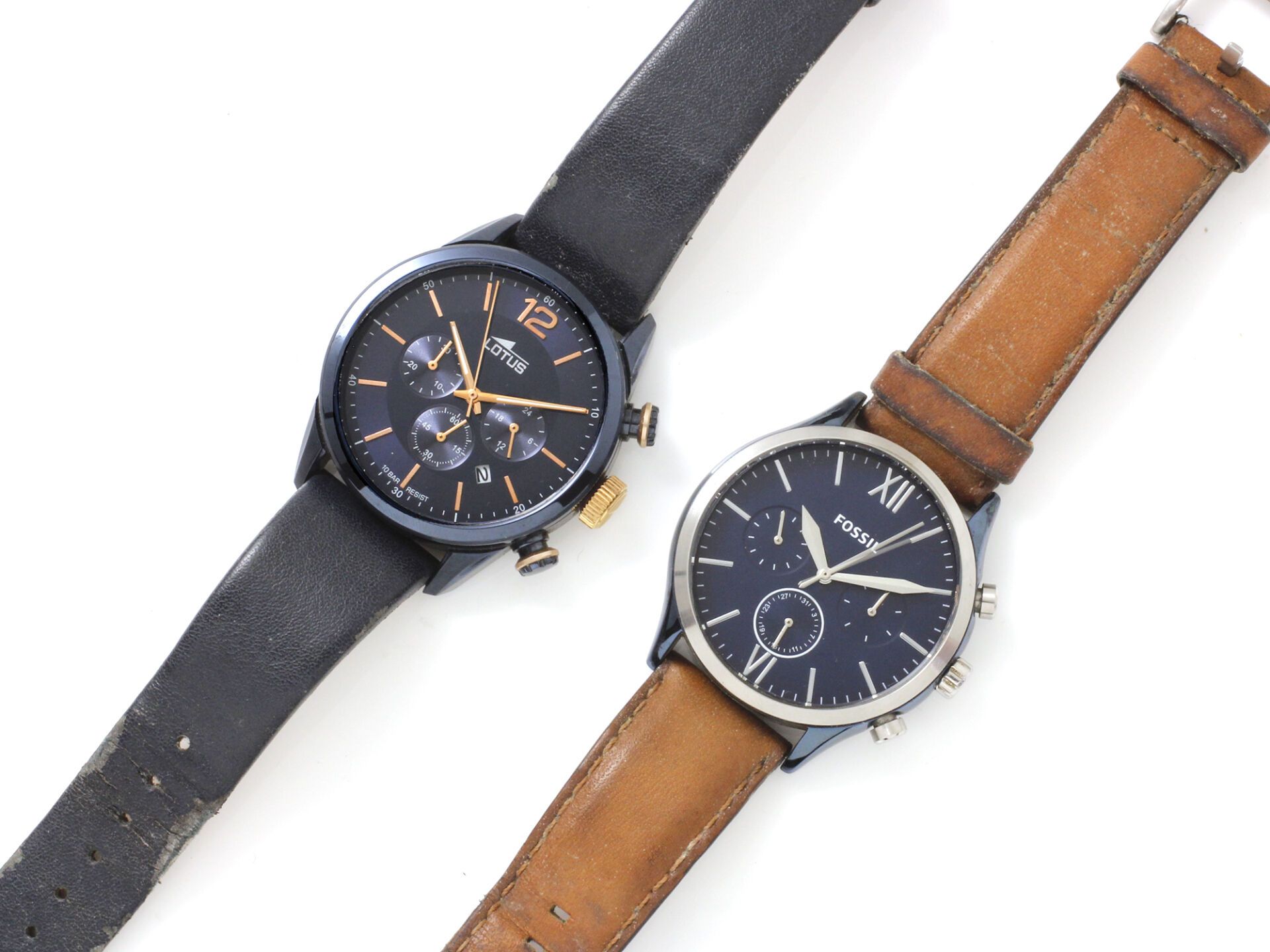Null Set of 2 FOSSIL and LOTUS metal chronograph watches, quartz movements, leat&hellip;