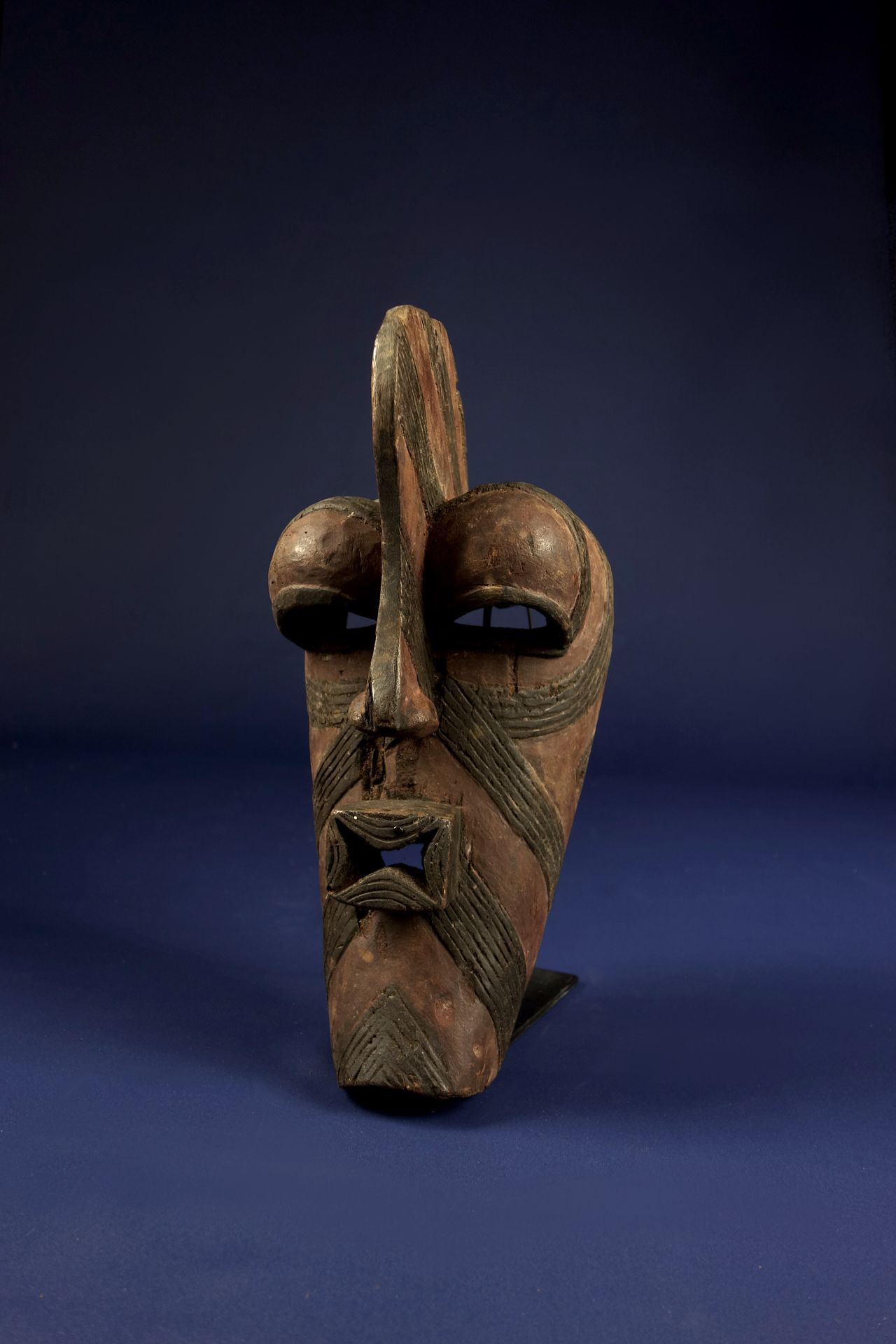 Null Masque Songyé Kifwebé

Bois sculpté et pigments

Afrique, Congo

XXe siècle&hellip;