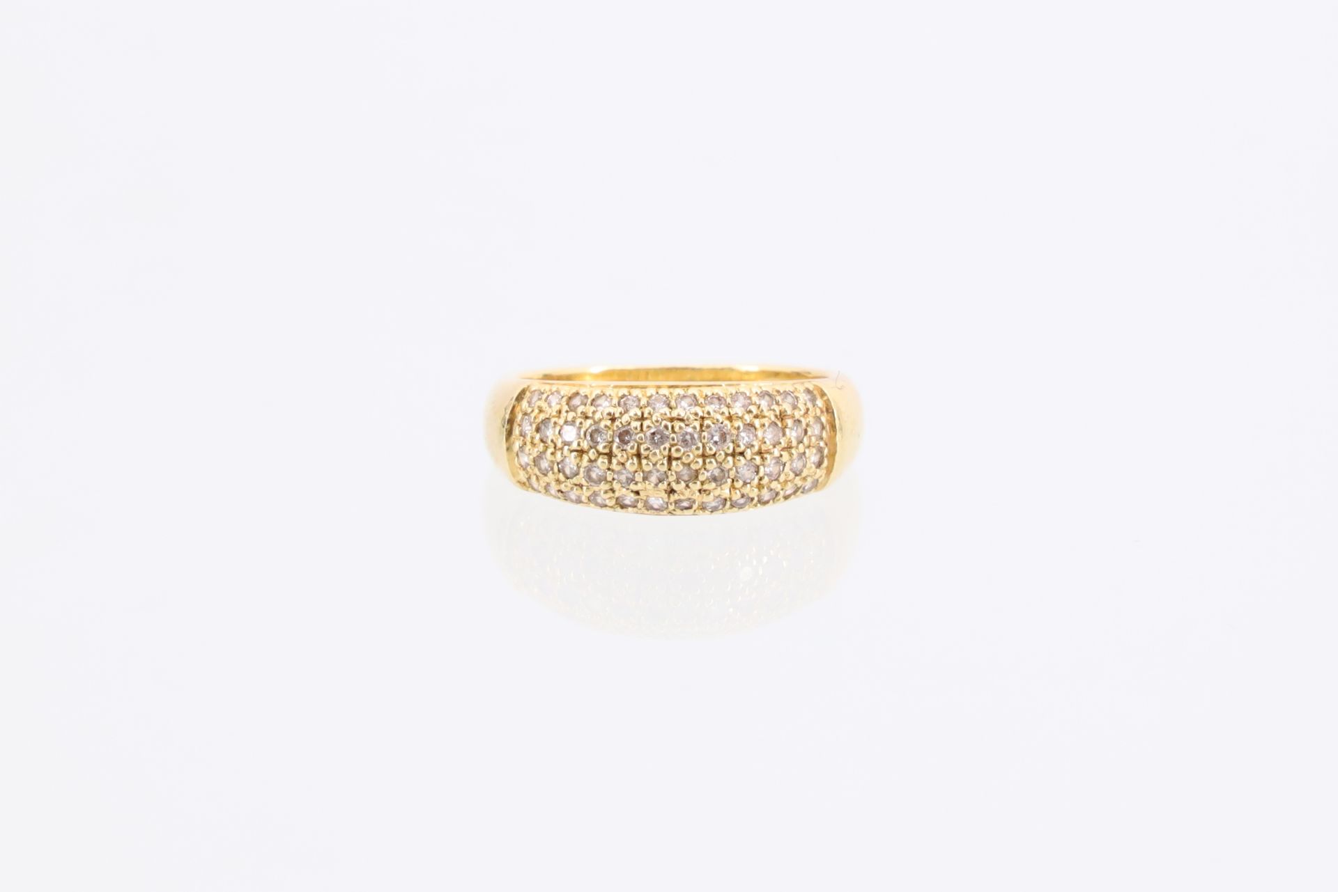Null Yellow gold ring 18 carats 750 thousandths set with three lines of diamonds&hellip;