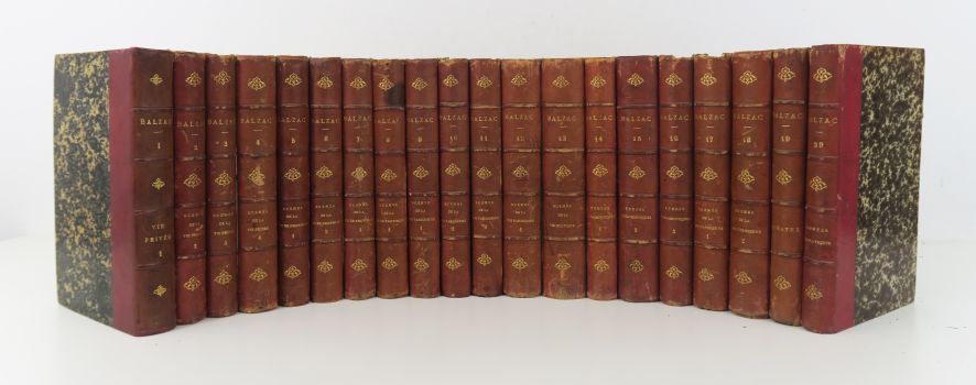 Null 巴尔扎克（奥诺雷-德）。著作集》。巴黎，Houssiaux, 1869-1874。

20卷，8开本，半红玄色，书脊有装饰，书名和墓碑镀金。前面有肖像&hellip;