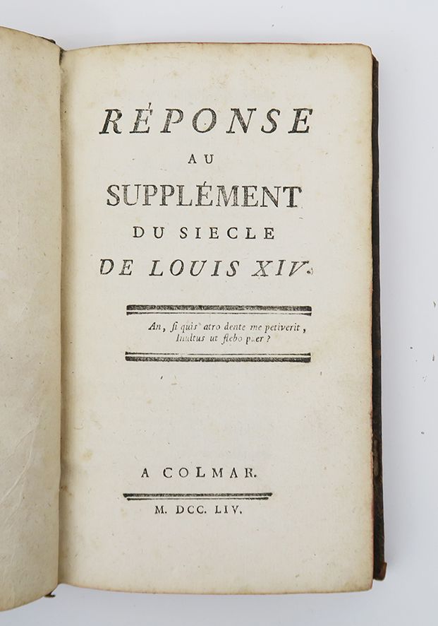 Null [LA BEAUMELLE (Laurent Angliviel de).对《路易十四时代》补编的答复。科尔马，sn，1754。

In-12 of &hellip;