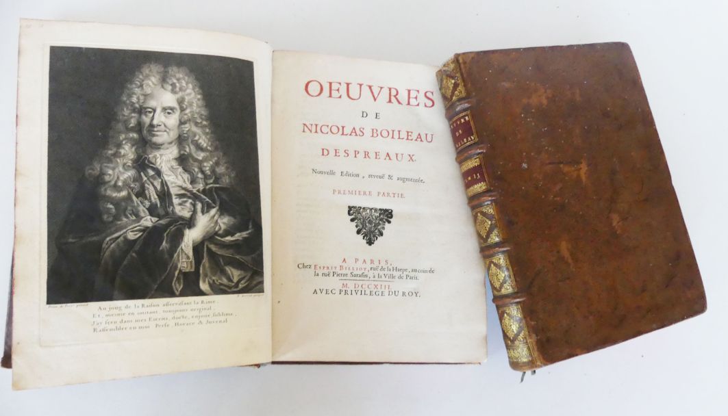 Null BOILEAU DESPRÉAUX（尼古拉）。尼古拉-博伊莱-德斯普雷奥的作品。新修订和扩大版。巴黎，Billiot，1713年。

2卷，4开本，小&hellip;