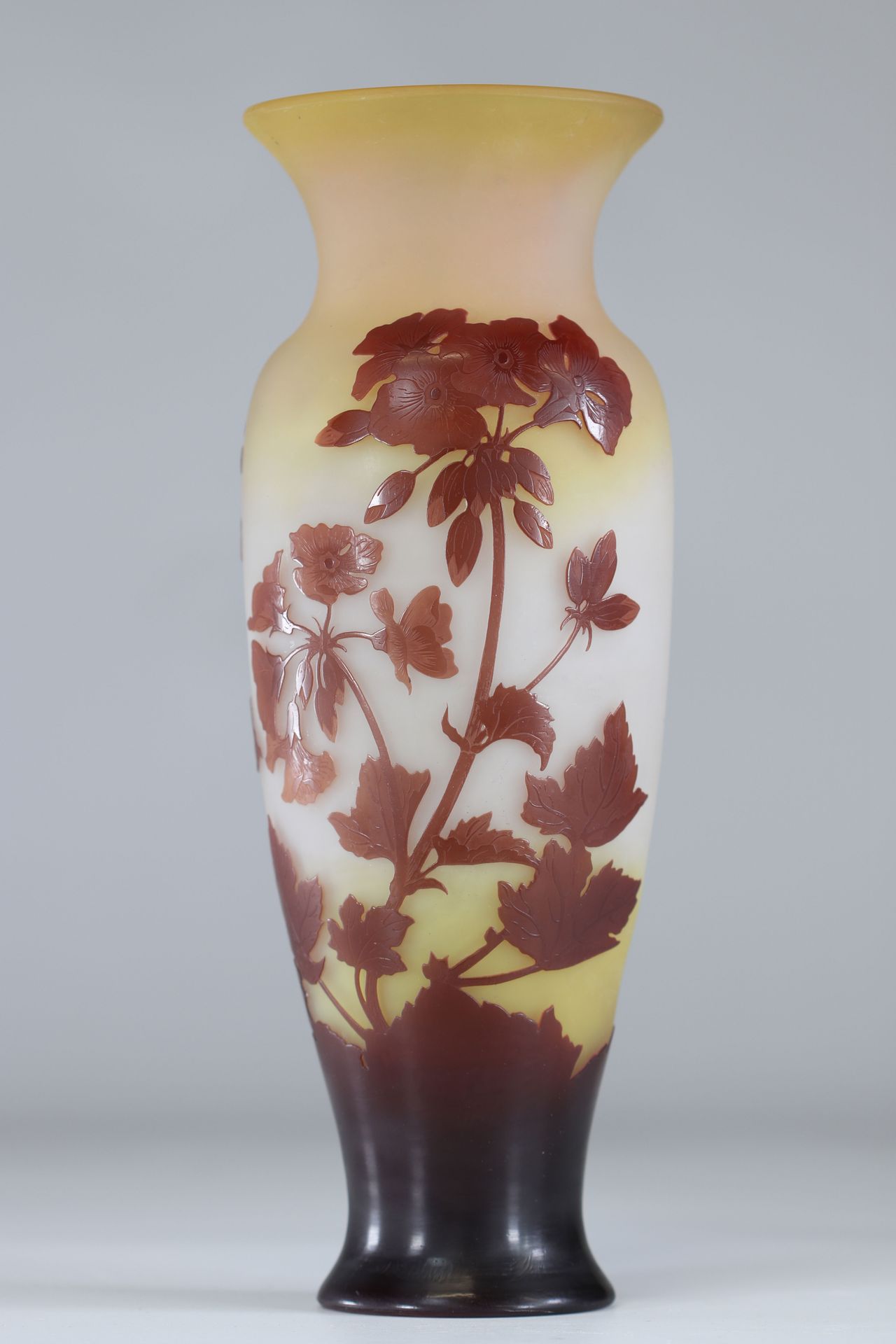 Emile Gallé vase dégagé à l'acide"fleurs de Manons" Emile Gallé Vase mit Säure g&hellip;