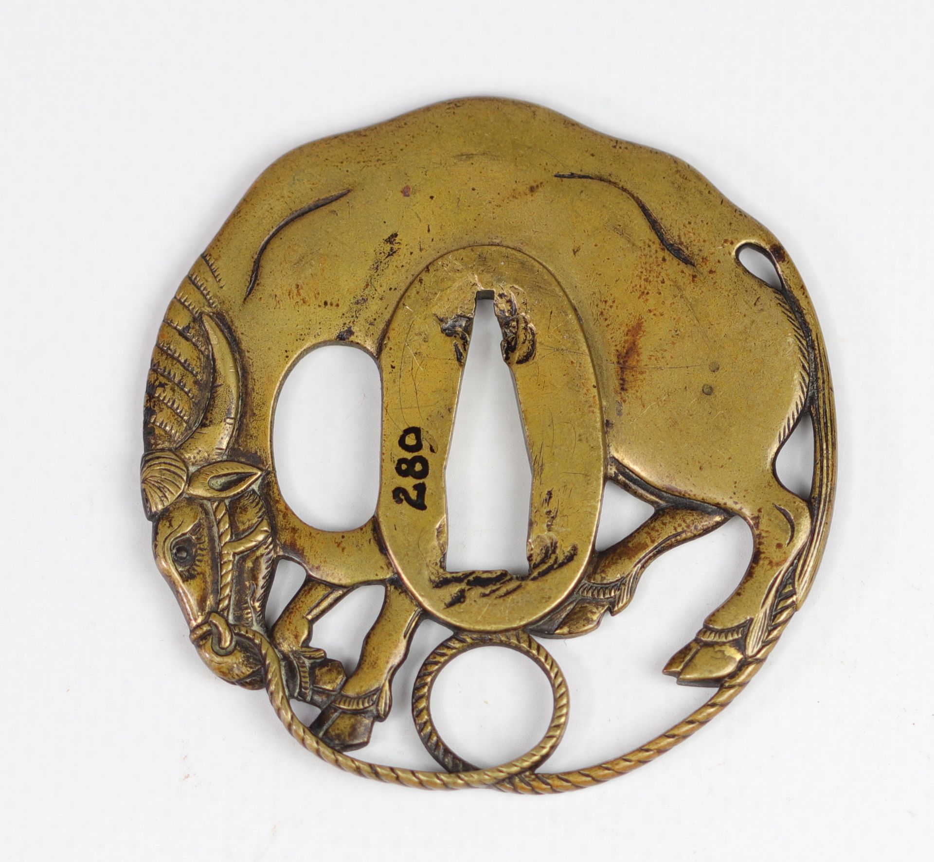 JAPON Epoque EDO (1603 - 1868) Tsuba Provenance: Collection Gaston-Louis Vuitton&hellip;