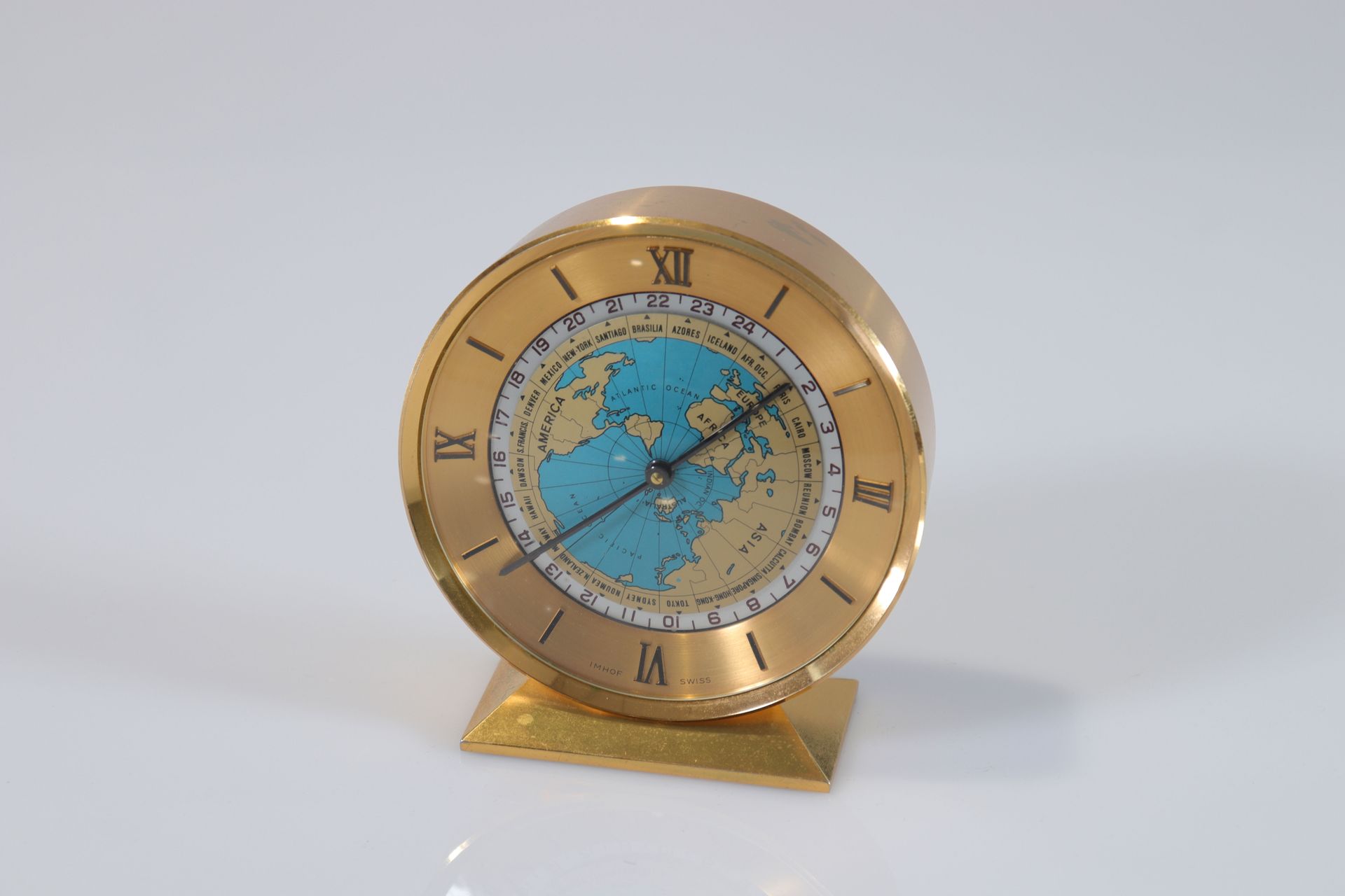 Suisse - Horloge Imhoff - 1960 瑞士 - Imhoff时钟 - 1960
时期: 20
尺寸: 高125毫米，长30毫米
重量(千&hellip;
