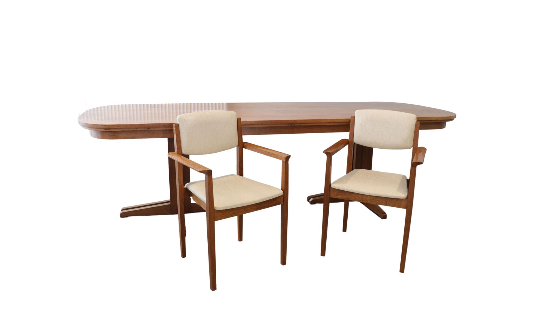Grande table et chaises (6) design en bois claire. 
时期: 20
尺寸: 高780毫米，长2800毫米，宽1&hellip;