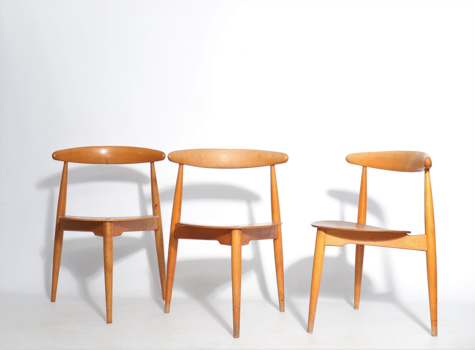 Null Hans J. WEGNER (1914-2007) 一套6把椅子
重量: 22.20 kg
地区: 比利时
尺寸: H= 730mm L=500mm&hellip;