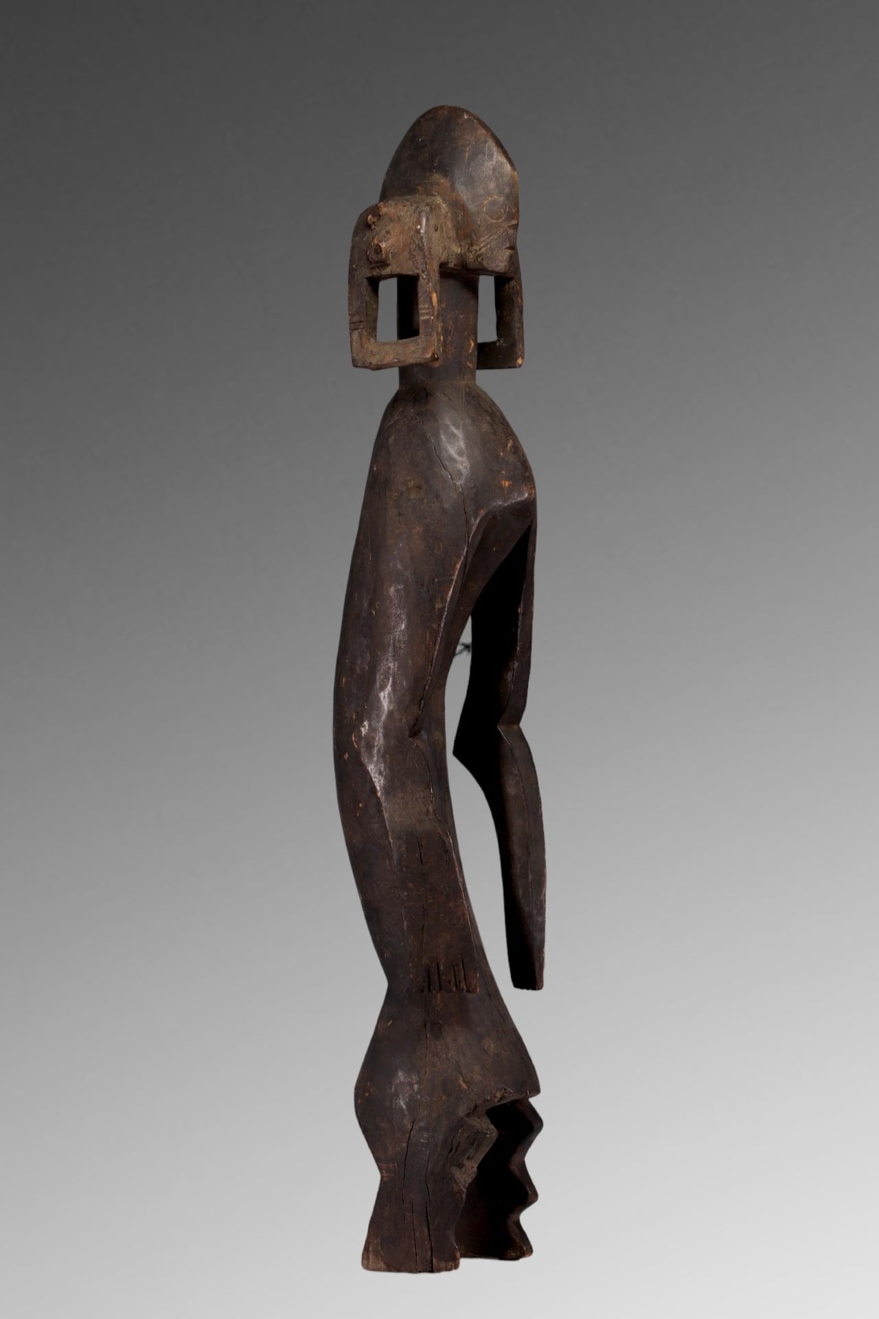 Null This Mumuyé statue, from West Africa (Nigeria), is a classic piece of Afric&hellip;