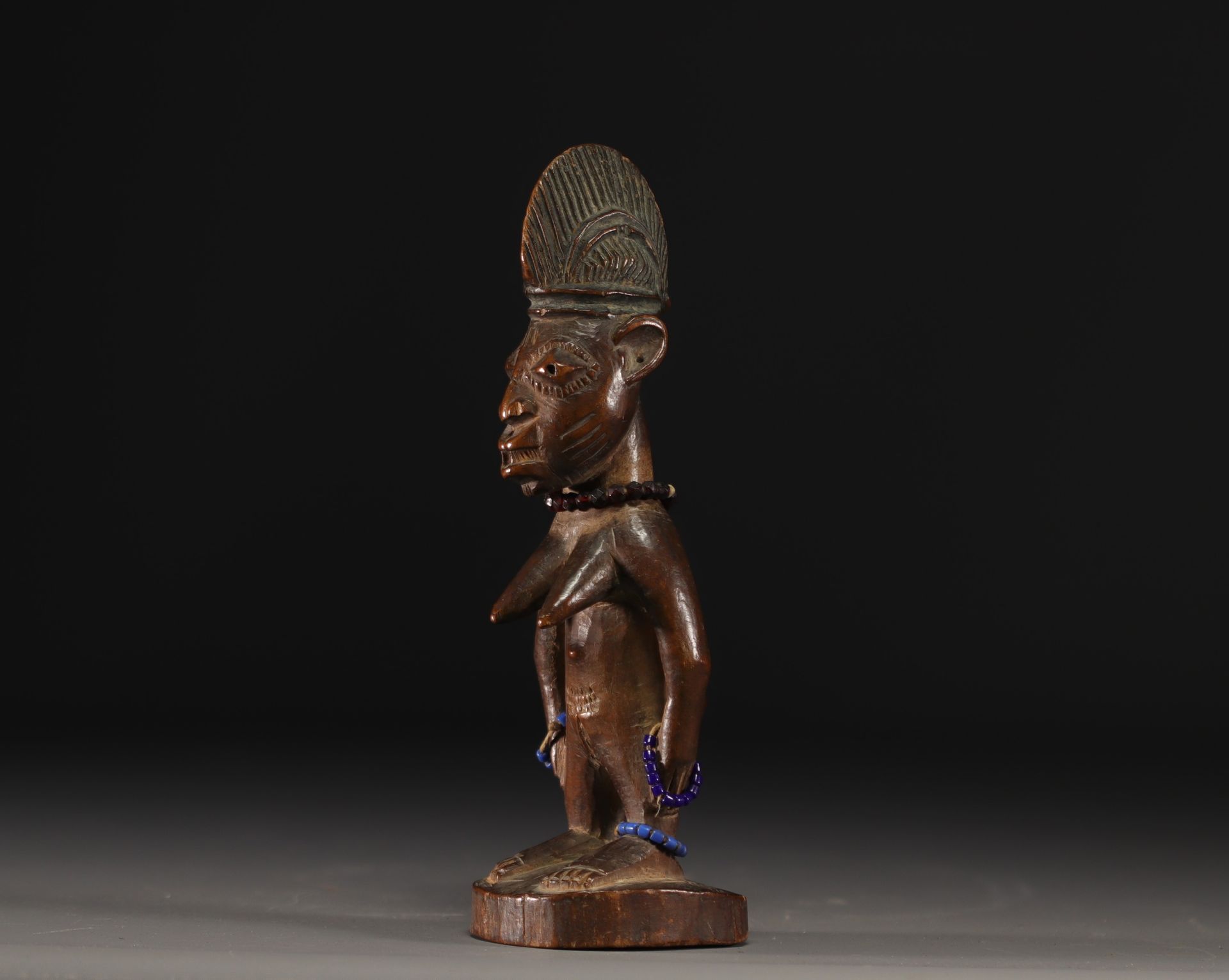 Null Statue Ibedji - Yoruba - Nigeria
重量: 260 g
可送货
区域: Afrique
尺寸: H 260mm x L &hellip;