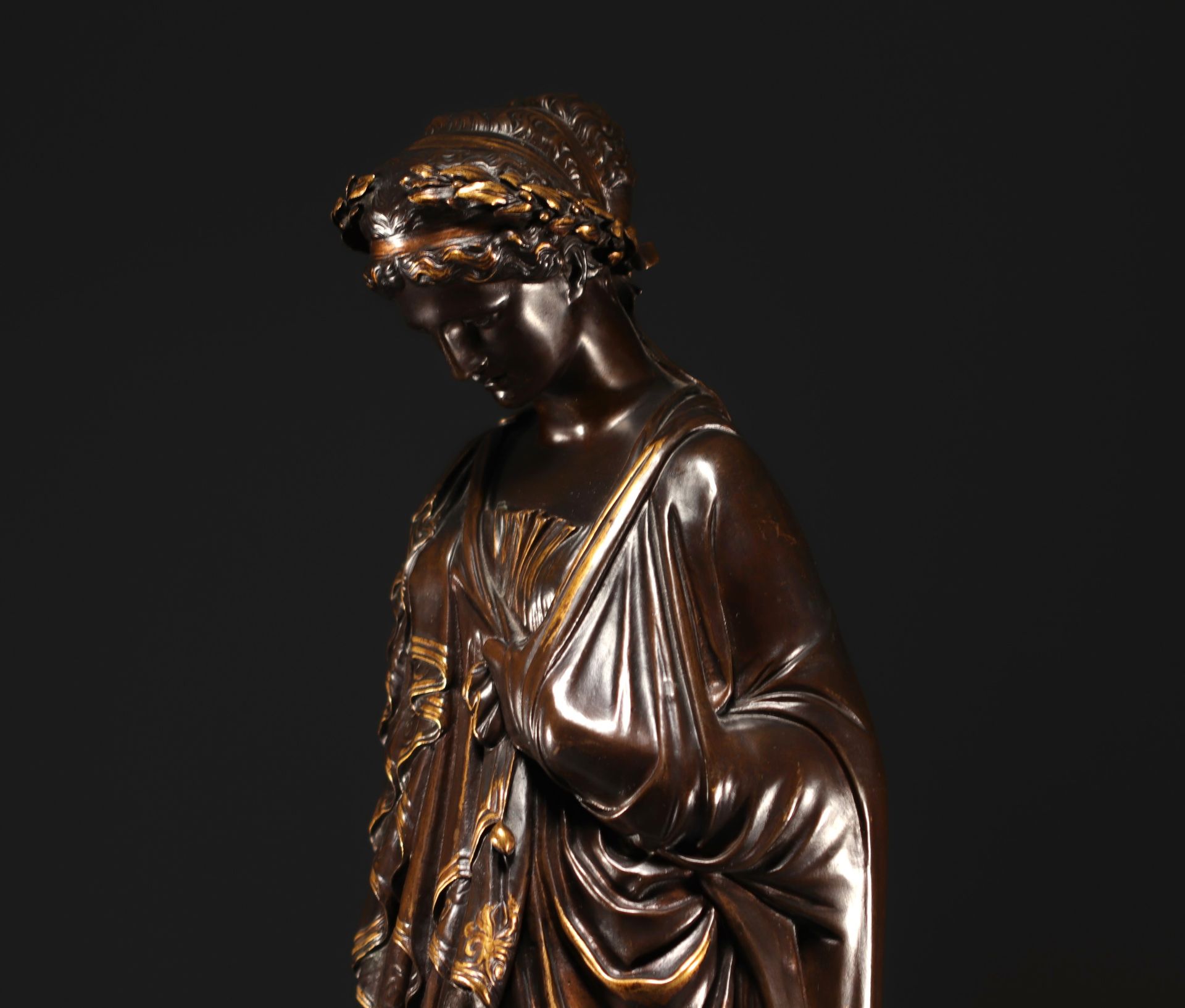Null Jean-Baptiste CLÉSINGER (1814-1883) "La joueuse de lyre" Sculpture en bronz&hellip;