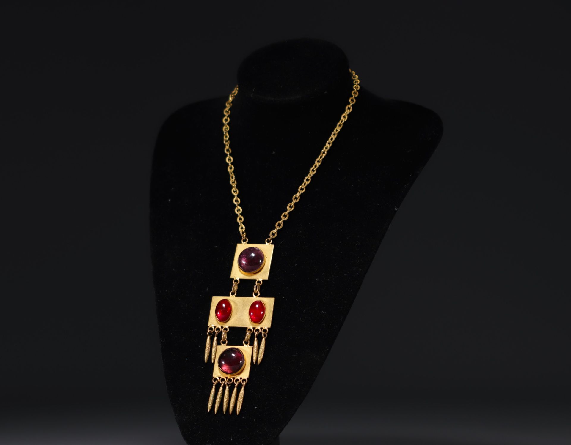 Null Roger SCEMAMA (attributed to) for Yves Saint Laurent, necklace in gilt meta&hellip;