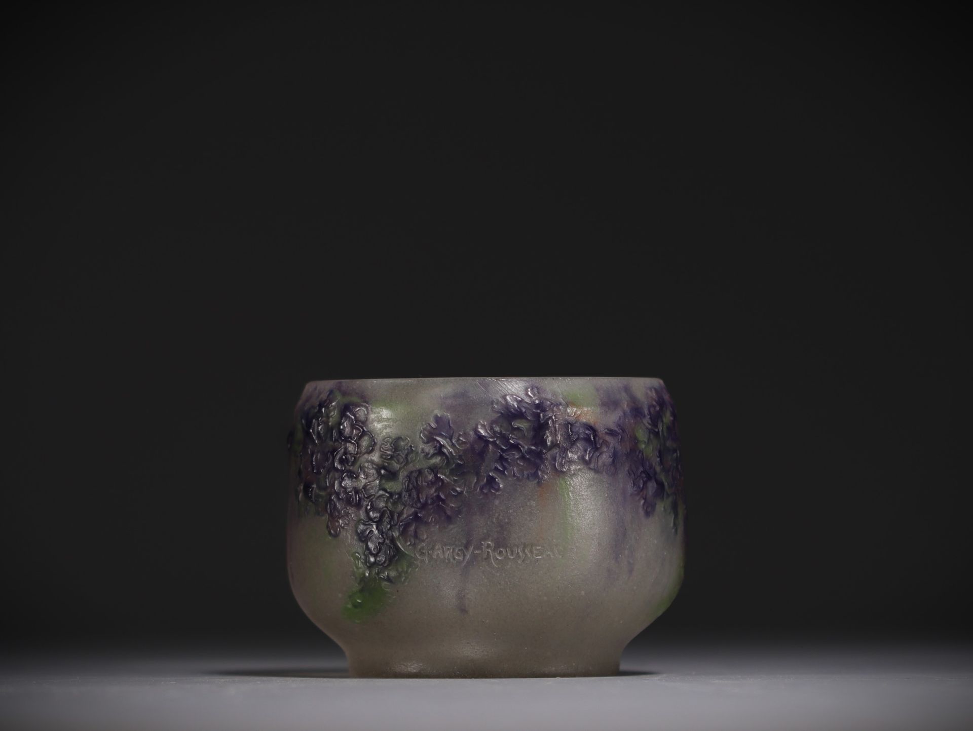 Null Gabriel ARGY-ROUSSEAU (1885-1953) Vase pâte de verre au "Lichen" vers 1919.&hellip;