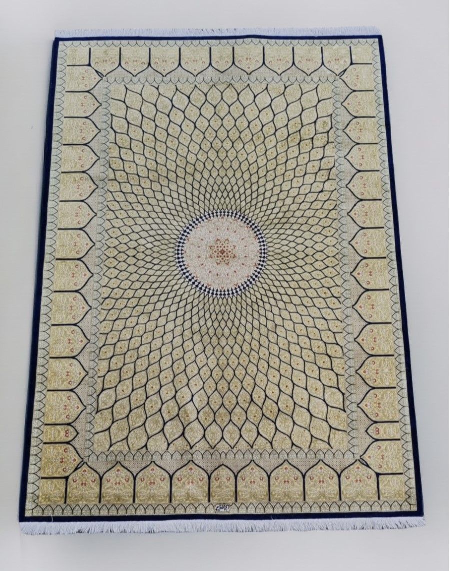 Null Persia/Irán - Alfombra oriental en seda natural beige y azul, Karimi.
Peso:&hellip;