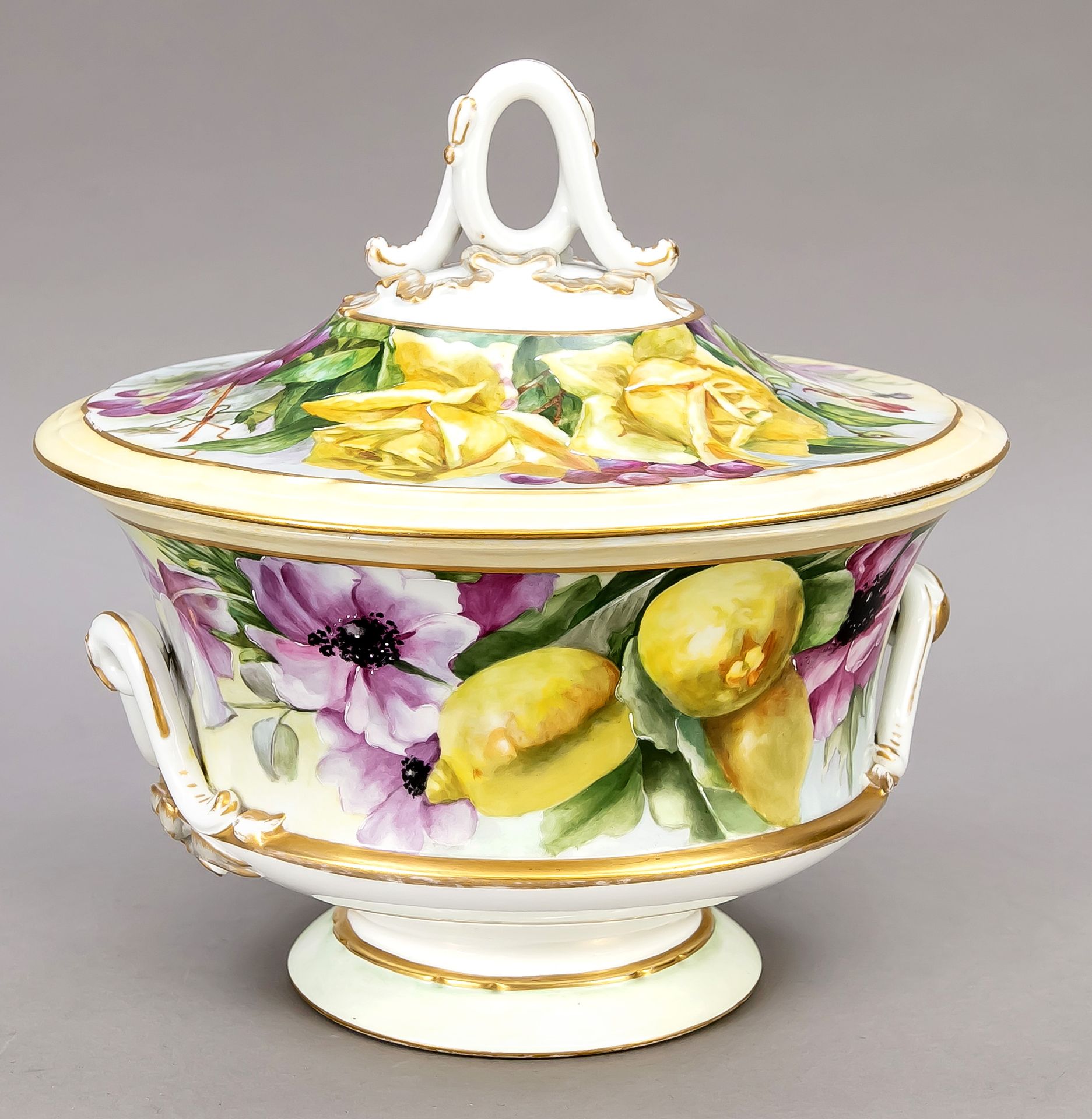 Null Lidded tureen, KPM Berlin, end of 19th century, cylindrical form with sligh&hellip;