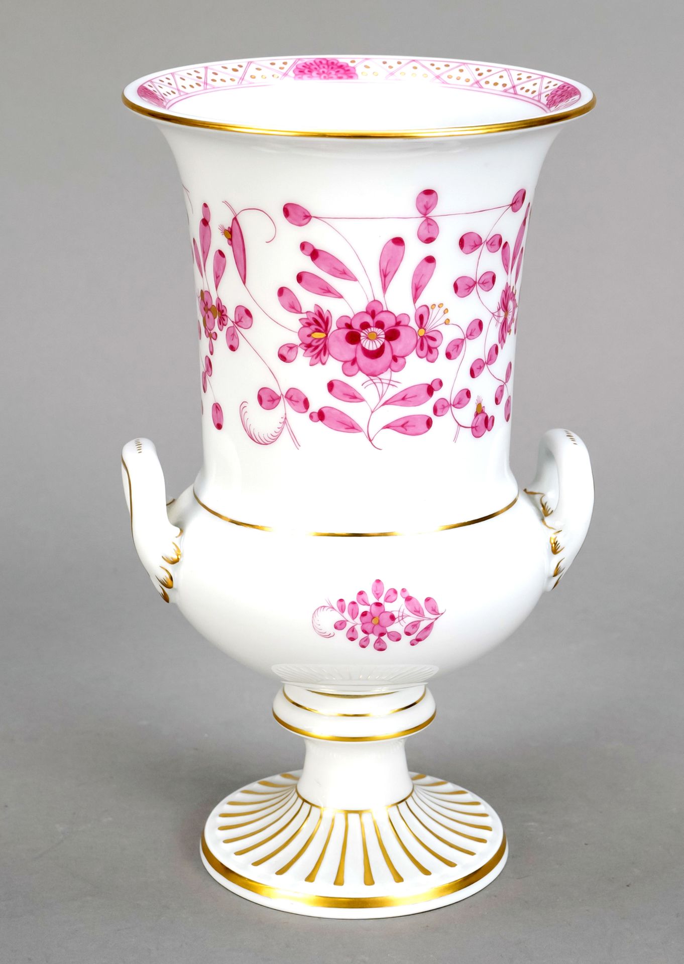 Null 带手柄的花瓶，迈森，20世纪末，第一选择，瓮形，手柄在侧面，印度紫色装饰，装饰性镀金，高20厘米