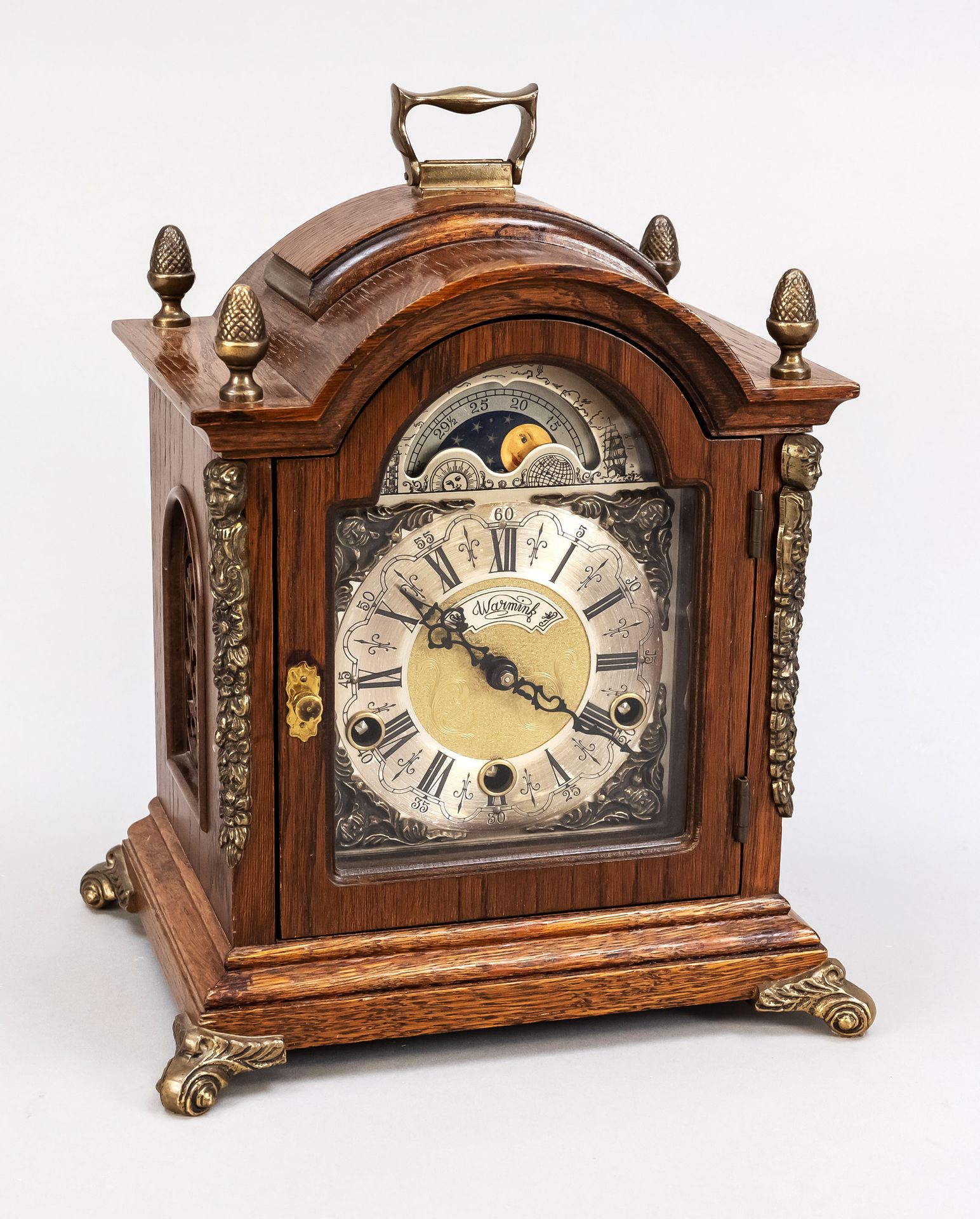 Null English table clock, 20th century, marked Warmink London, wood, with gilded&hellip;