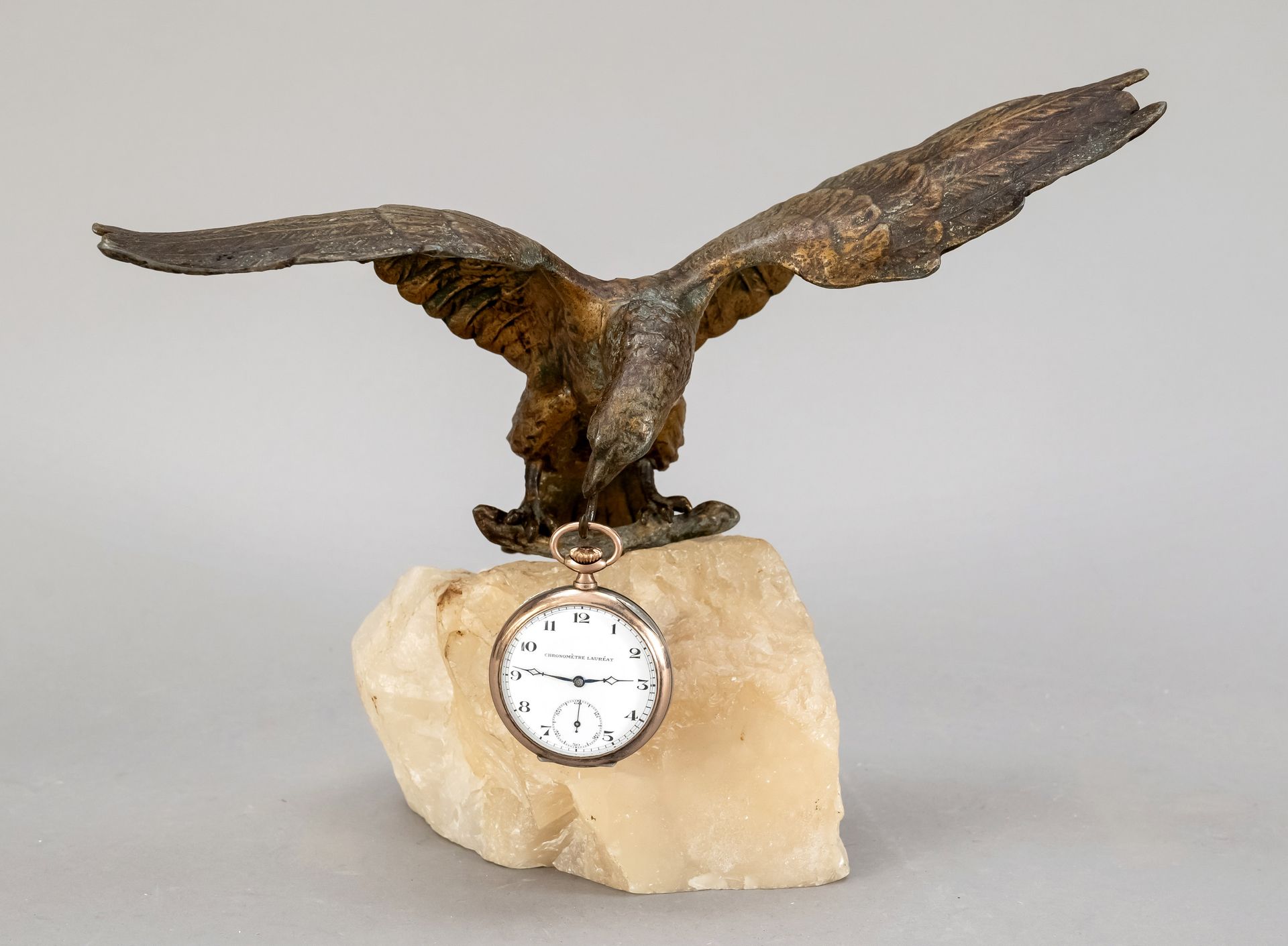 Null Support de montre de poche Aigle sur quartz, Aigle bronzé en fonte blanche,&hellip;