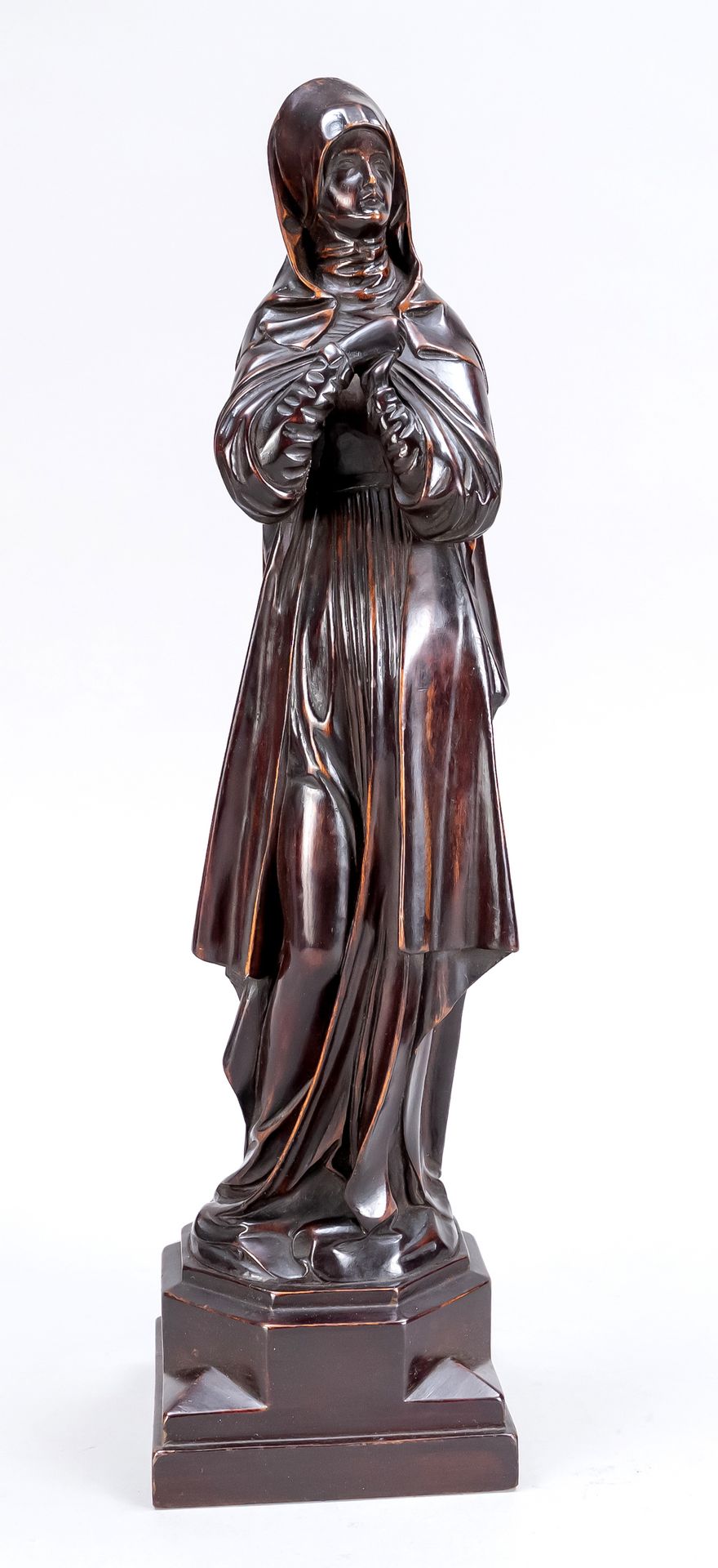 Null 纽伦堡圣母，全雕木雕，20世纪上半叶，深色染色，无签名，高45厘米