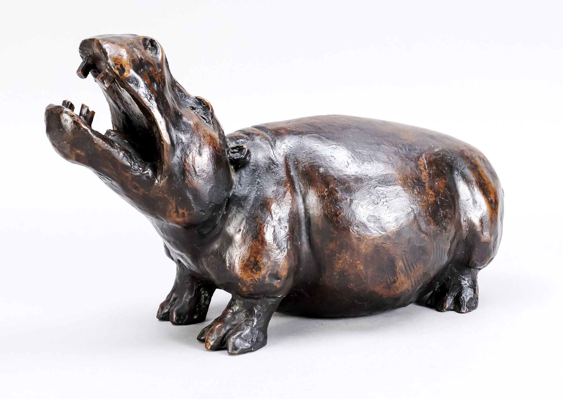 Null 库尔特-阿伦茨（1934-2014），科隆雕塑家，大型河马，深棕色的青铜，腹部有签名A.Numm.5-25，铸造厂印章，长39厘米