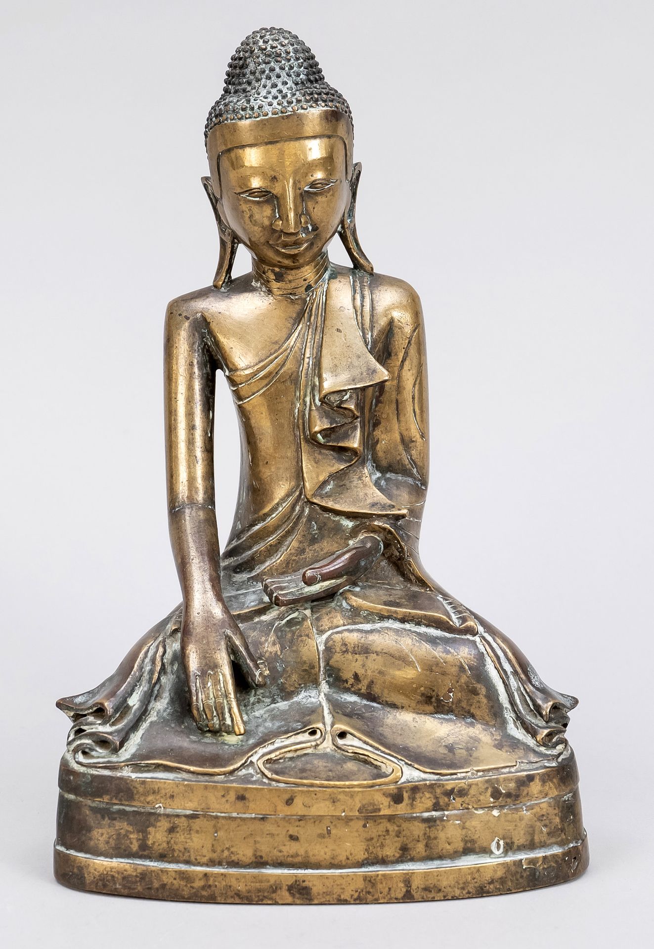 Null 释迦牟尼佛（山），泰国/缅甸，大概19世纪，填充青铜，高24厘米