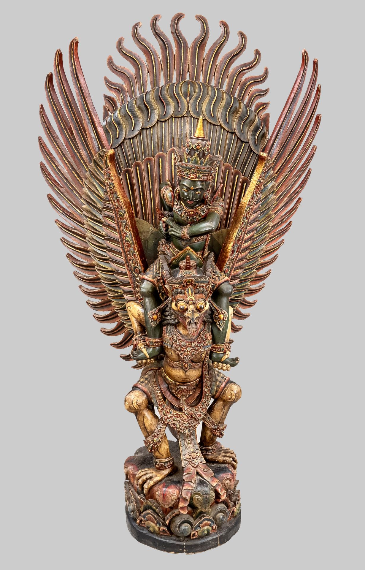 Null Gran figura de Garuda, Bali/Indonesia, siglo XX, compuesta de 4 partes (plu&hellip;