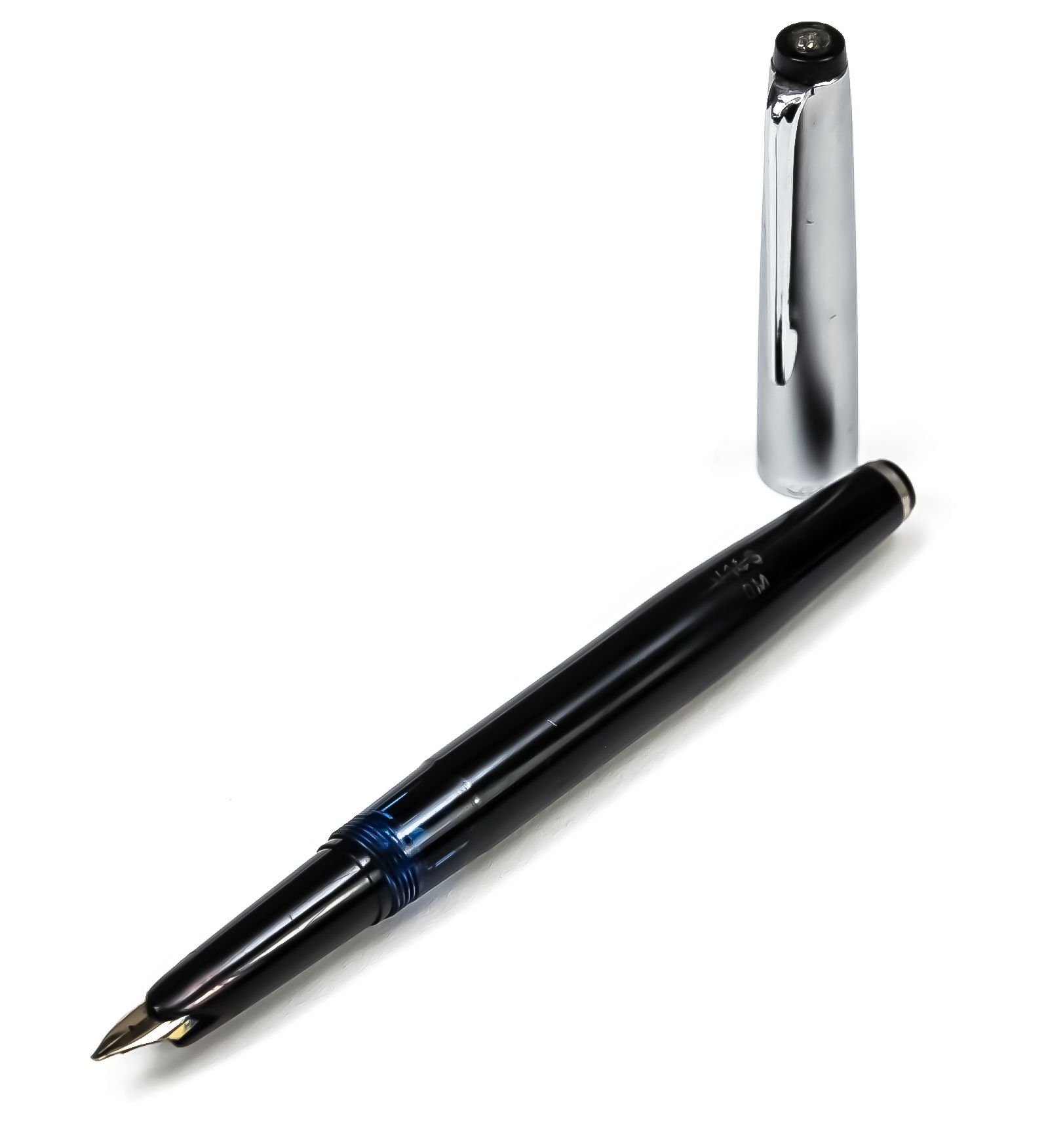 Null Kaweco 活塞式钢笔，约 20 世纪，585 GG 笔尖，黑色外壳，钢帽，长 13 厘米