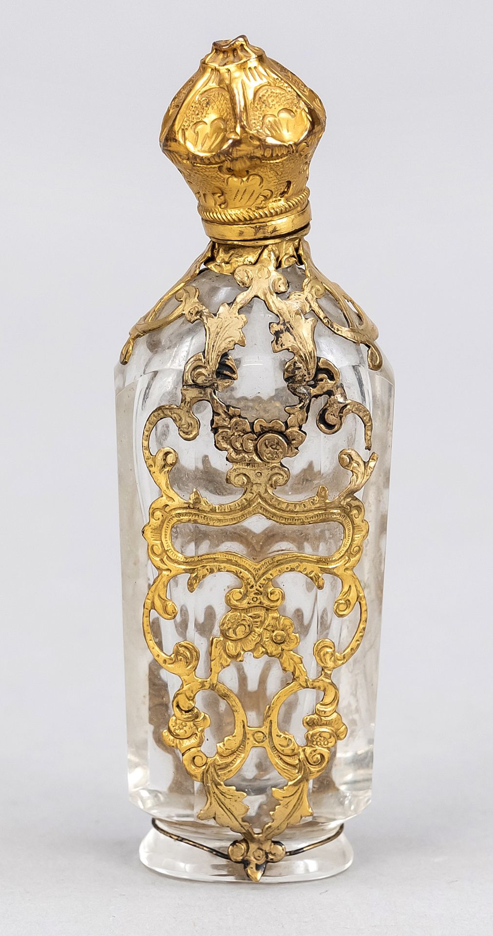 Flacon, 19. Jh., Glas mit vergoldeter Metallmontierung, | Drouot.com