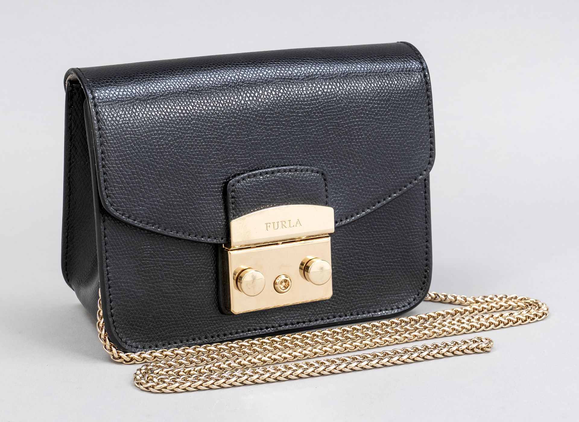 Null Furla, small evening bag/crossbody bag, black textured leather, gold-tone h&hellip;