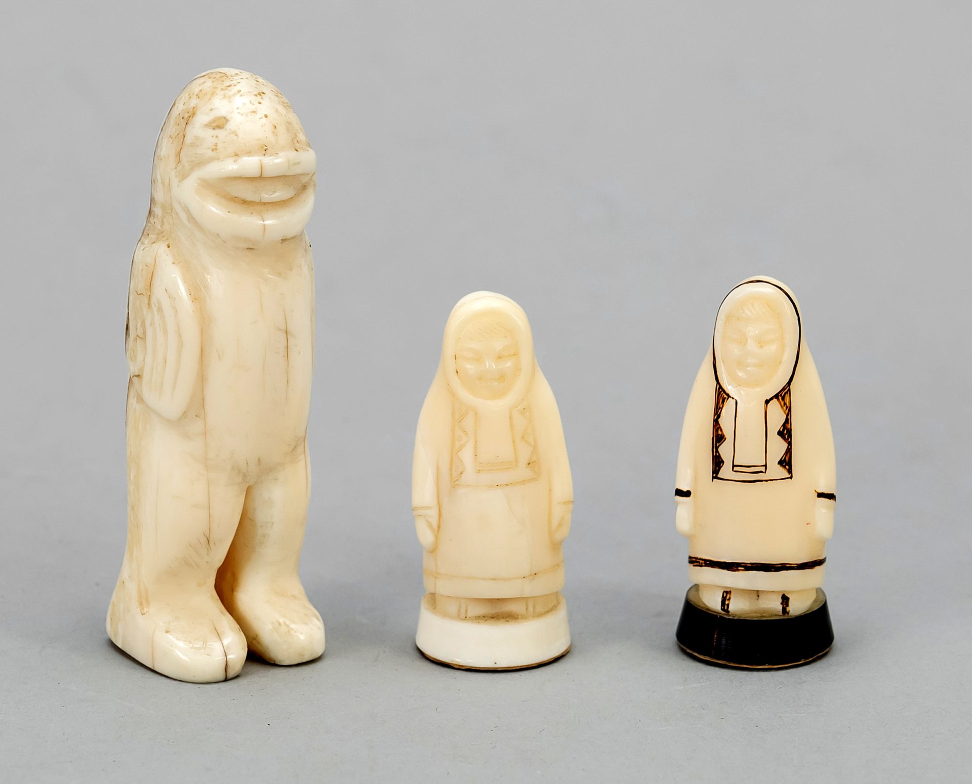 Null 3 leg carvings, 1 x 19th/2 x 20th c., Inuit? The large figure is a mixed cr&hellip;
