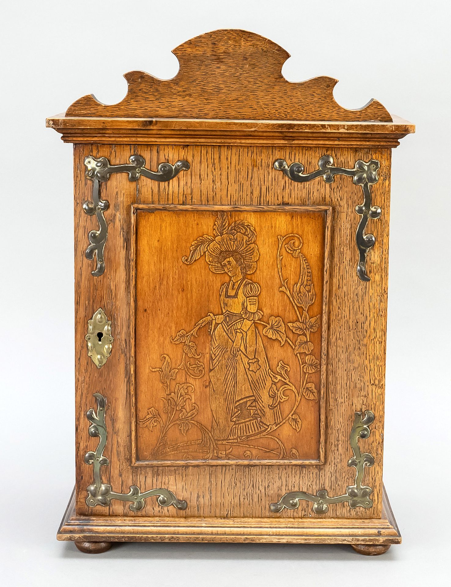 Null Wall cabinet, around 1900, oak. The door with figural relief and ornamental&hellip;