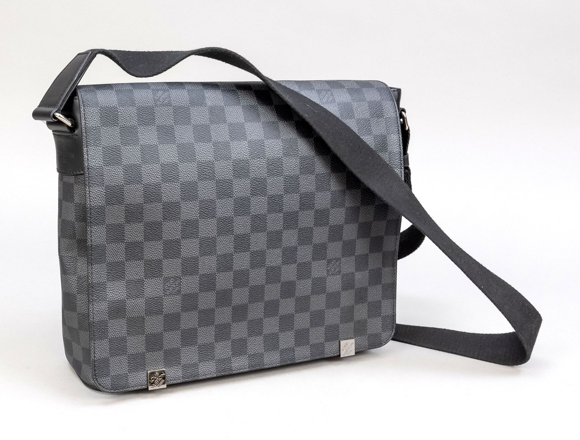 Null Louis Vuitton, District MM Damier Graphite Black Messenger Bag, tejido de a&hellip;