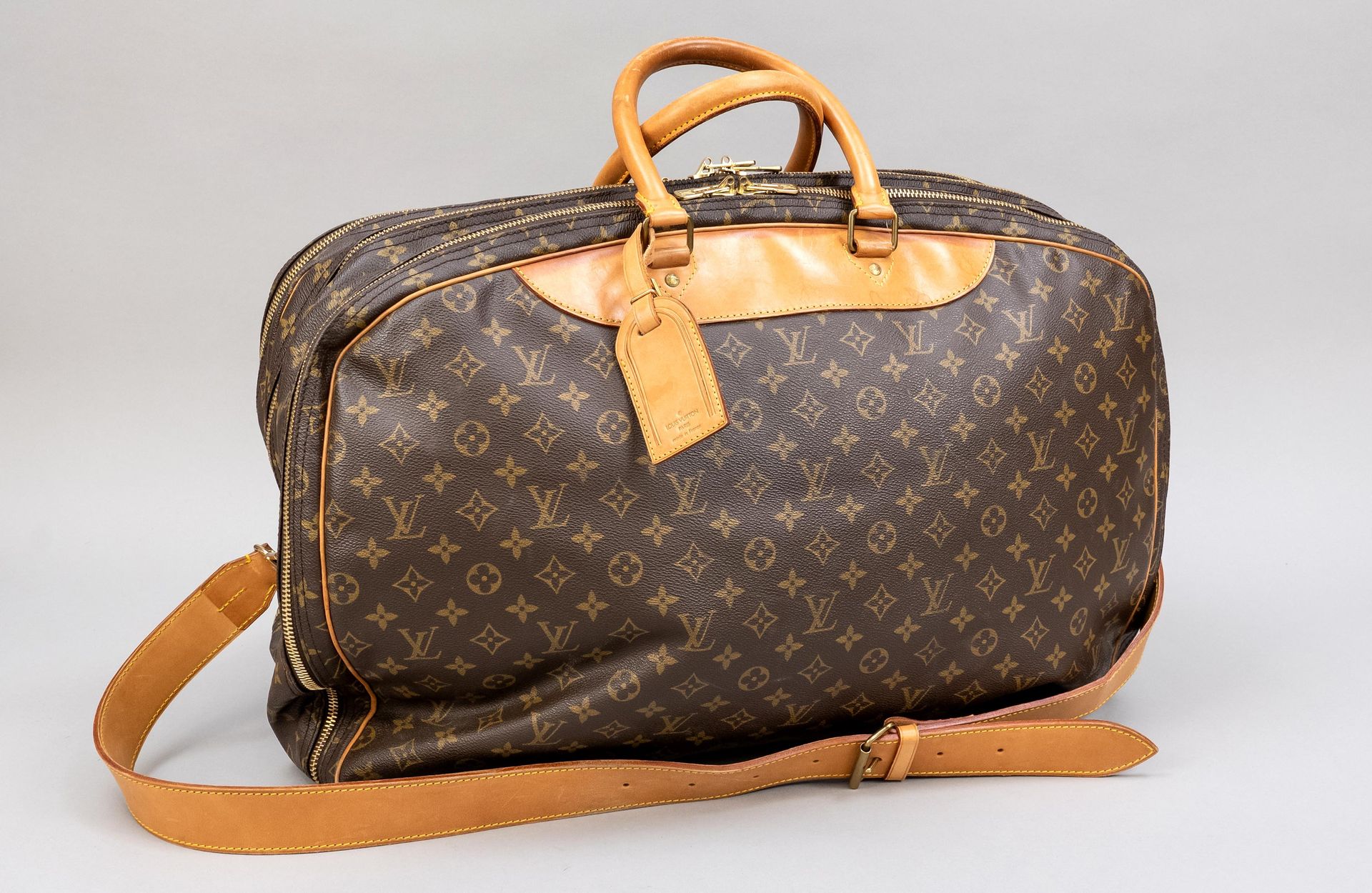 Null Louis Vuitton, large monogram canvas weekender/travel bag, rubberized cotto&hellip;