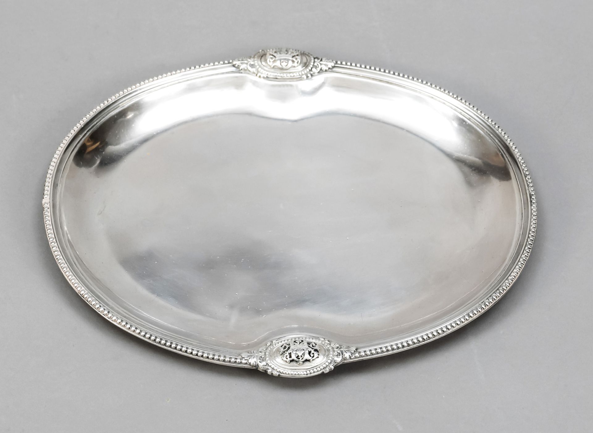 Null Oval tray, France, 20th century, master mark Cartier, silver 950/000, smoot&hellip;