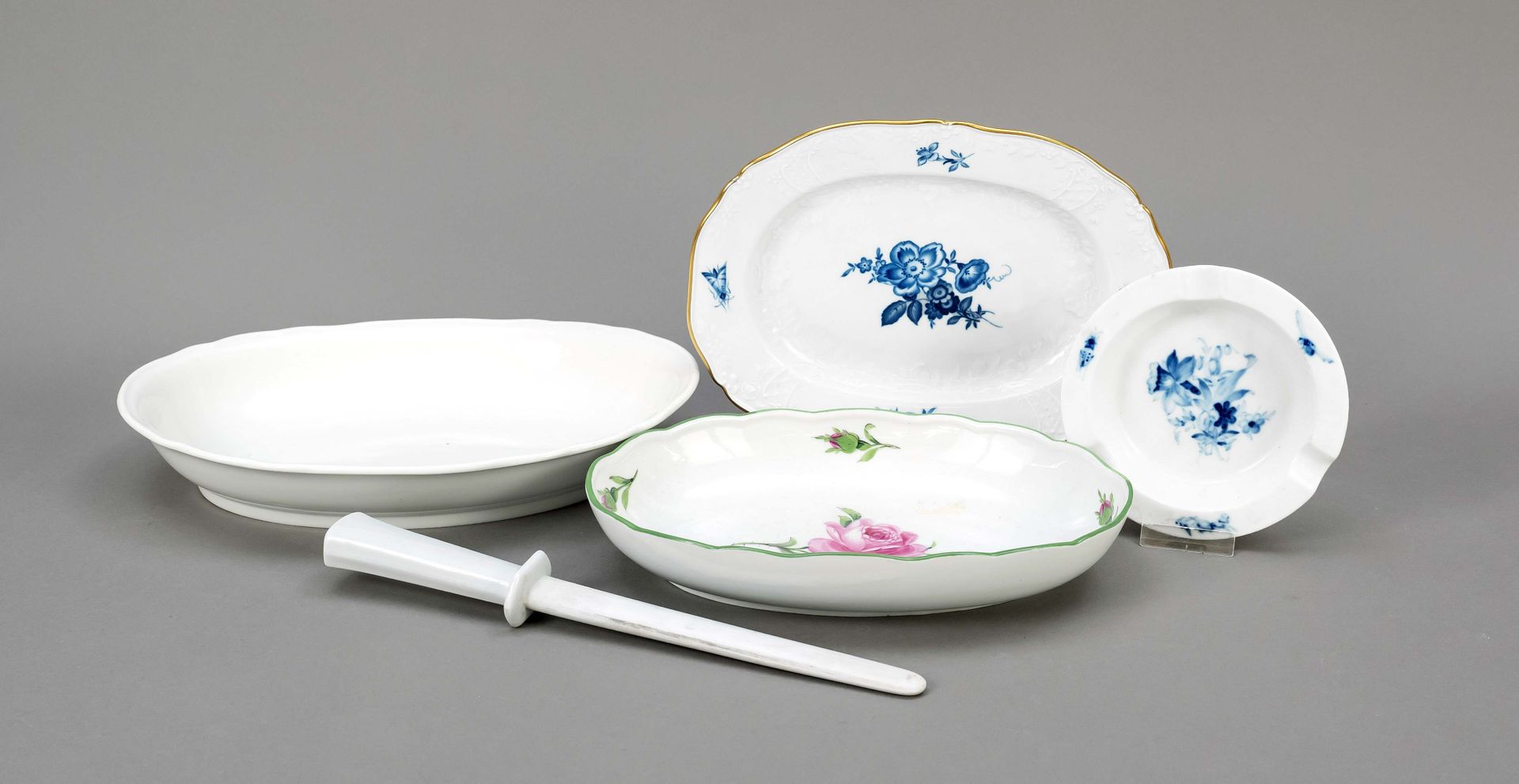 Null Meissen set, 5-pcs., 3 oval bowls, 1 white, 3rd choice, l. 27 cm, 1 decorat&hellip;