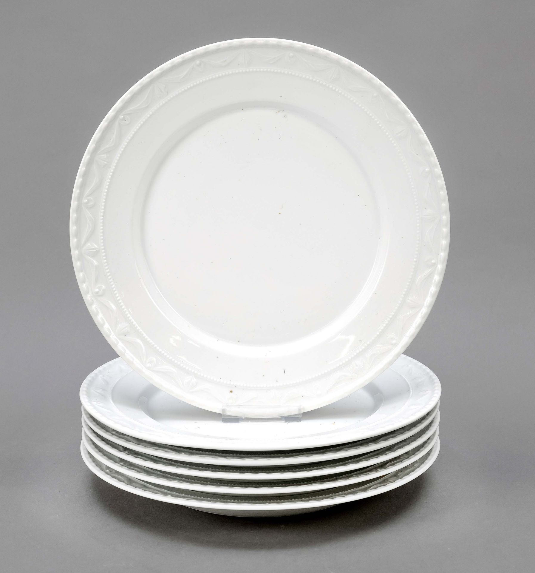 Null Six flat dinner plates, KPM Berlin, 2nd half of the 20th century, 2nd choic&hellip;