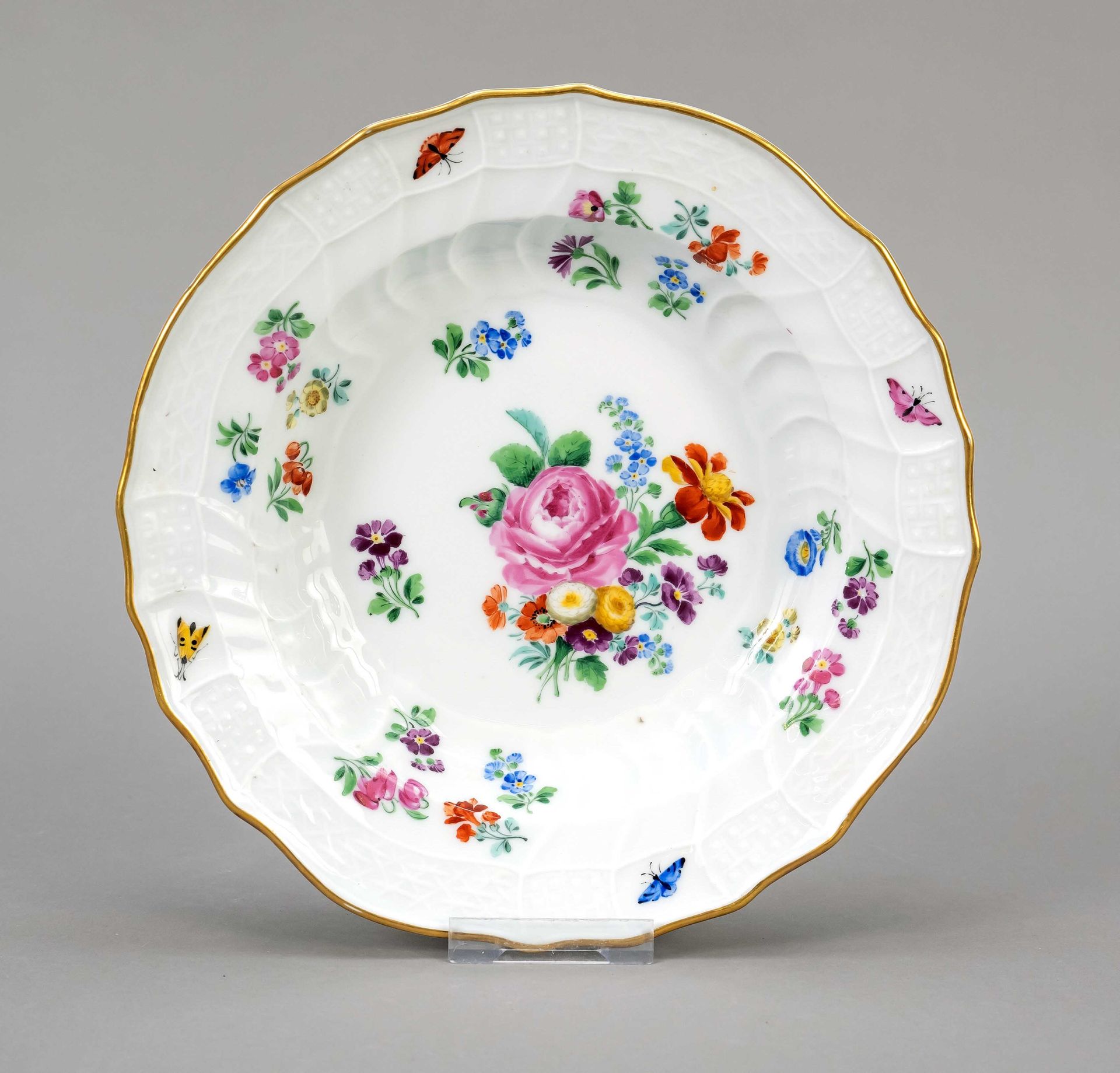 Null Assiette à soupe, Meissen, 18e s., 1ère W., forme Neubrandenstein, peinture&hellip;