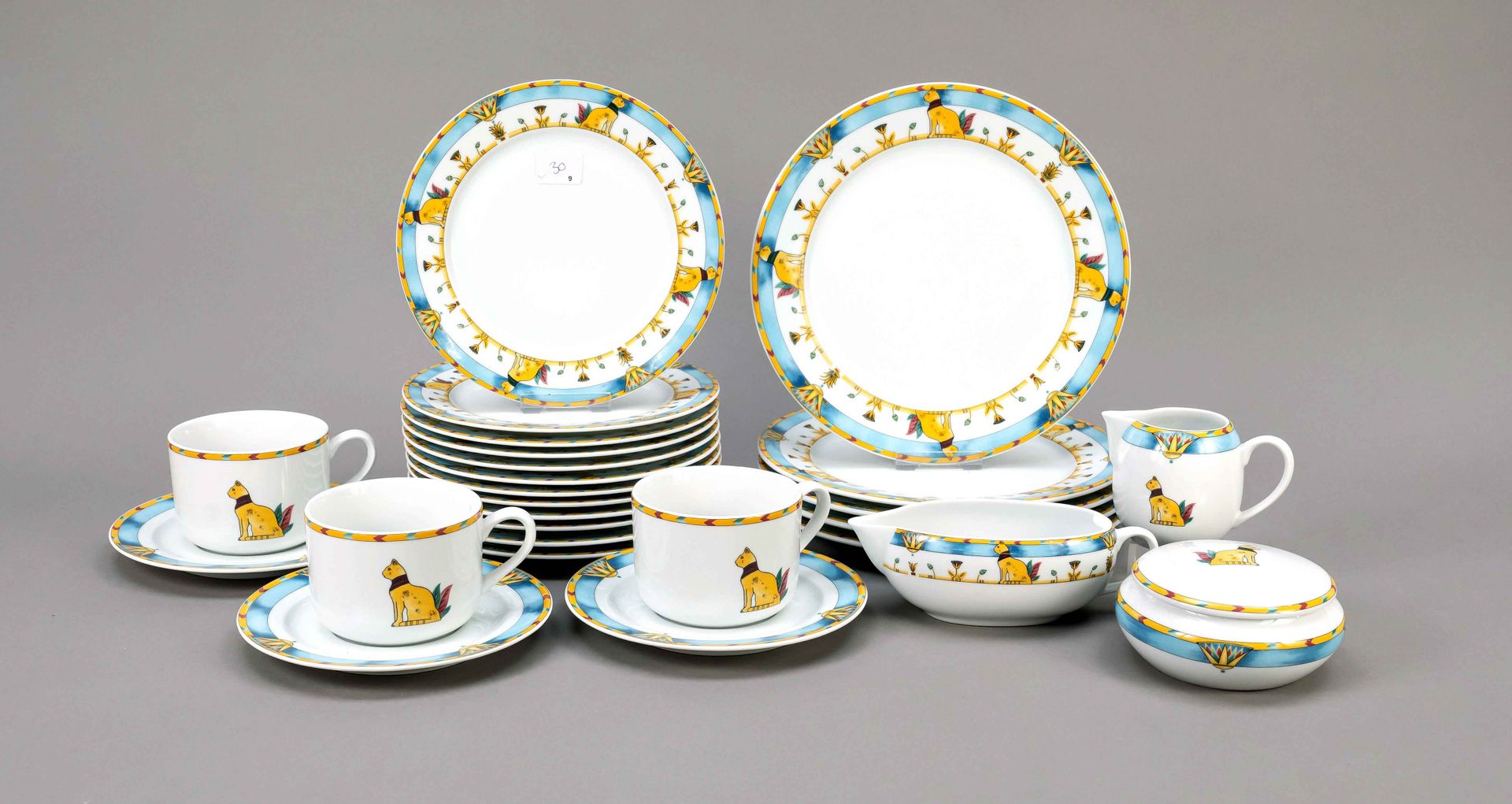 Null 大型Pillivuyt晚餐和咖啡服务，32件，法国，1990年代，Ramses装饰，带有猫的多色装饰，5个大杯，6个UT，高8厘米，12个蛋糕盘，直径&hellip;