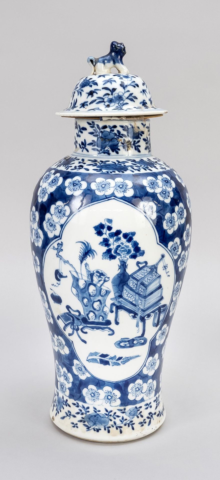 Null Shoulder vase, China, blue and white porcelain with plum blossoms on a blue&hellip;