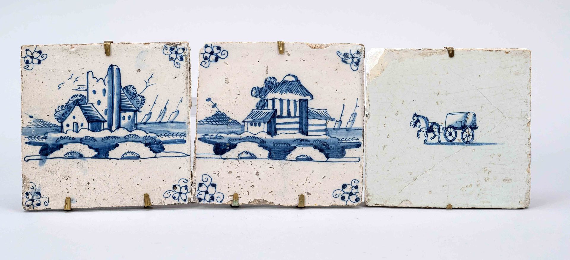 Null 3 tiles, Holland, 18th/19th century, 2 with cobalt blue decoration and two &hellip;