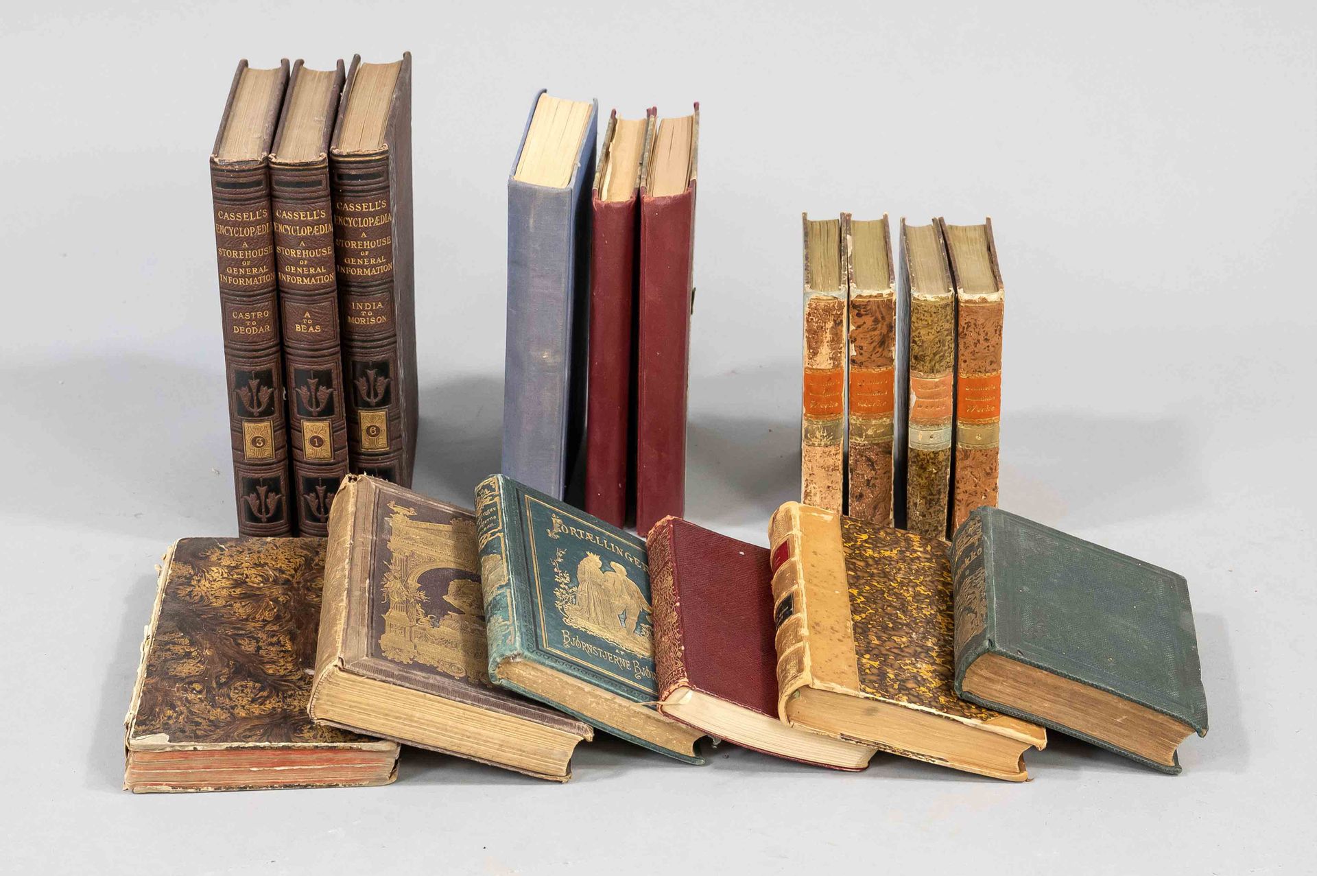 Null 1箱香蕉书：8卷《卡塞尔百科全书》，12卷《希勒作品集》1837年，古希腊文《荷马史诗》，Heinrich Home 1790年的《批评原理》，以及其&hellip;