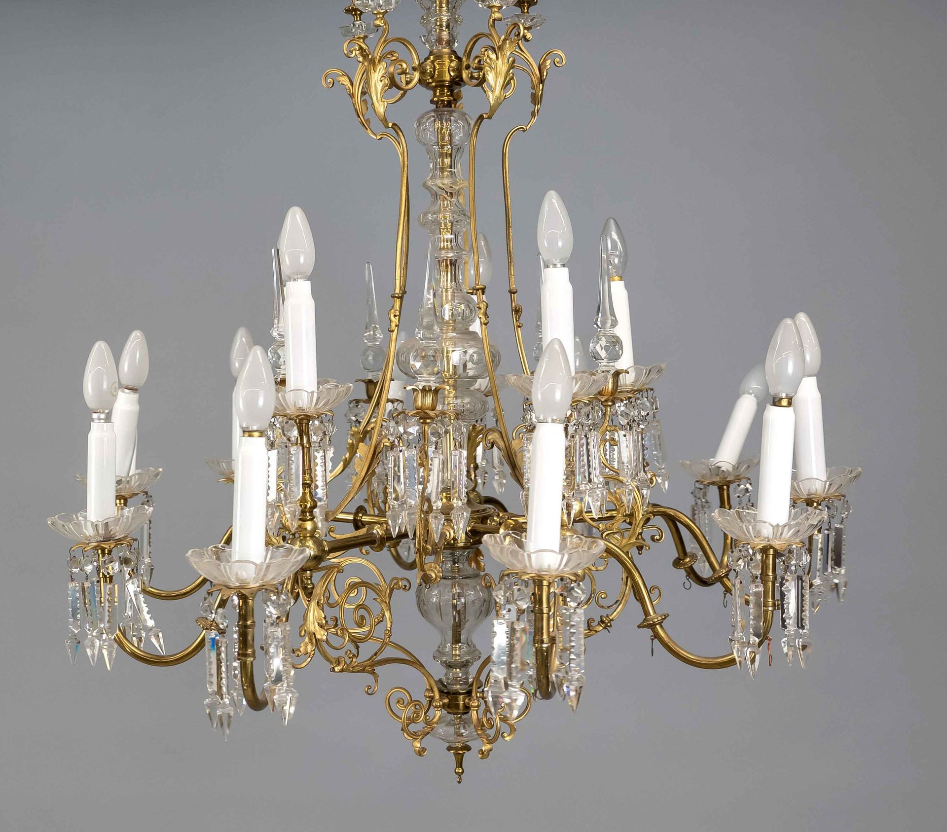 Null Chandelier, 20th century, brass and gilded metal casting. Four-piece frame &hellip;