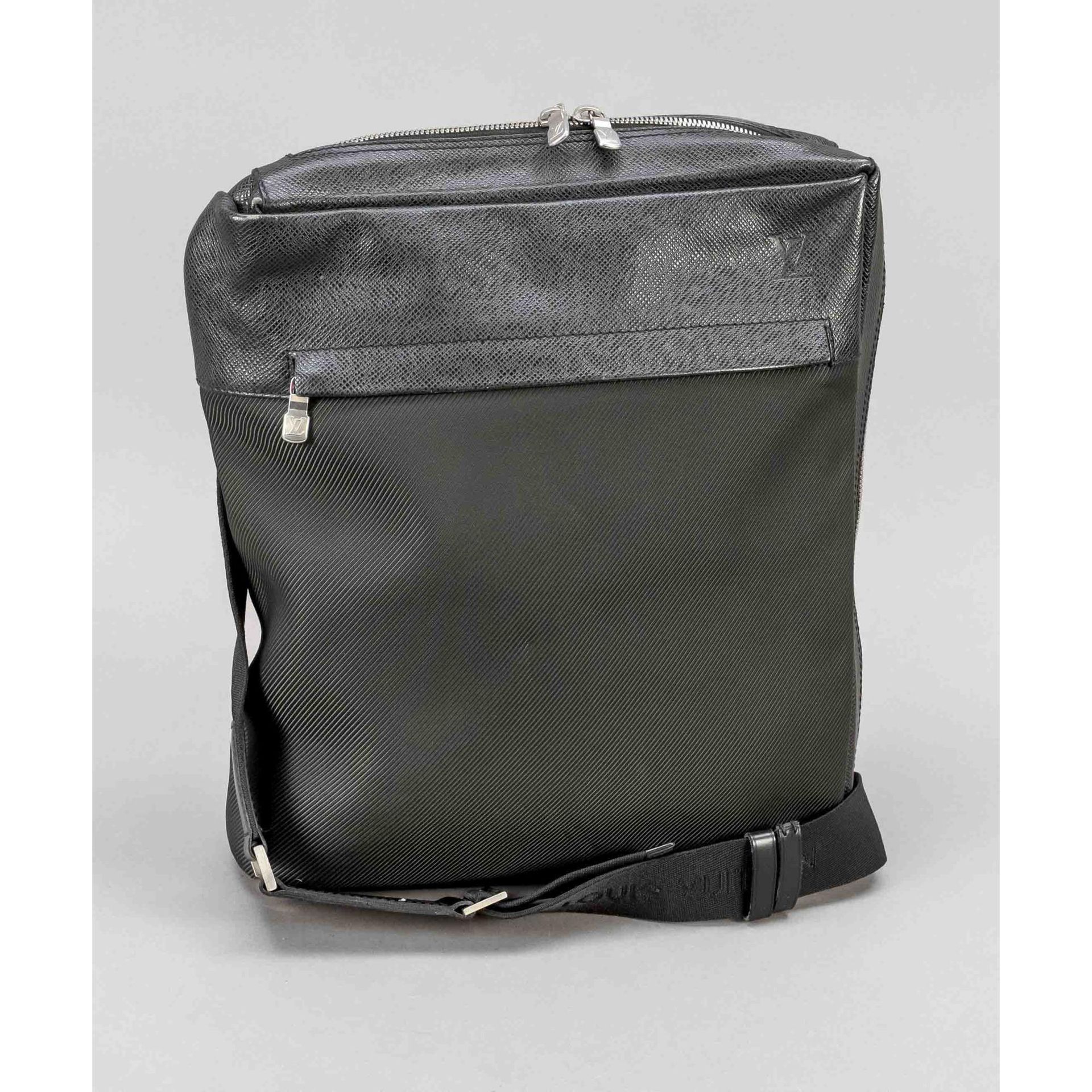 Louis Vuitton, men's business shoulder bag, black textur…