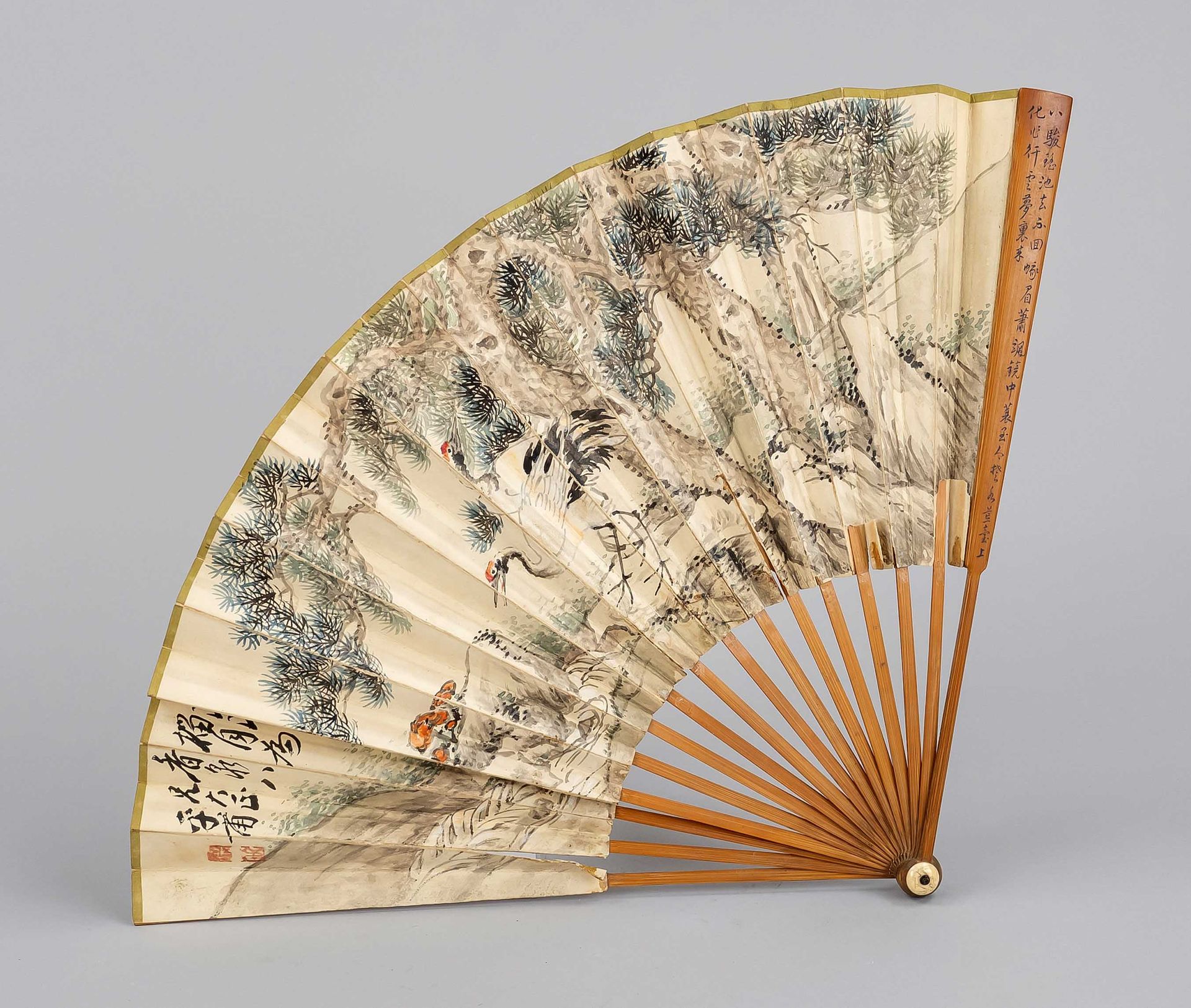 Null Painted fan ''Kranichpaar im Kiefernwalde'', China, 20th c., ink, colors an&hellip;