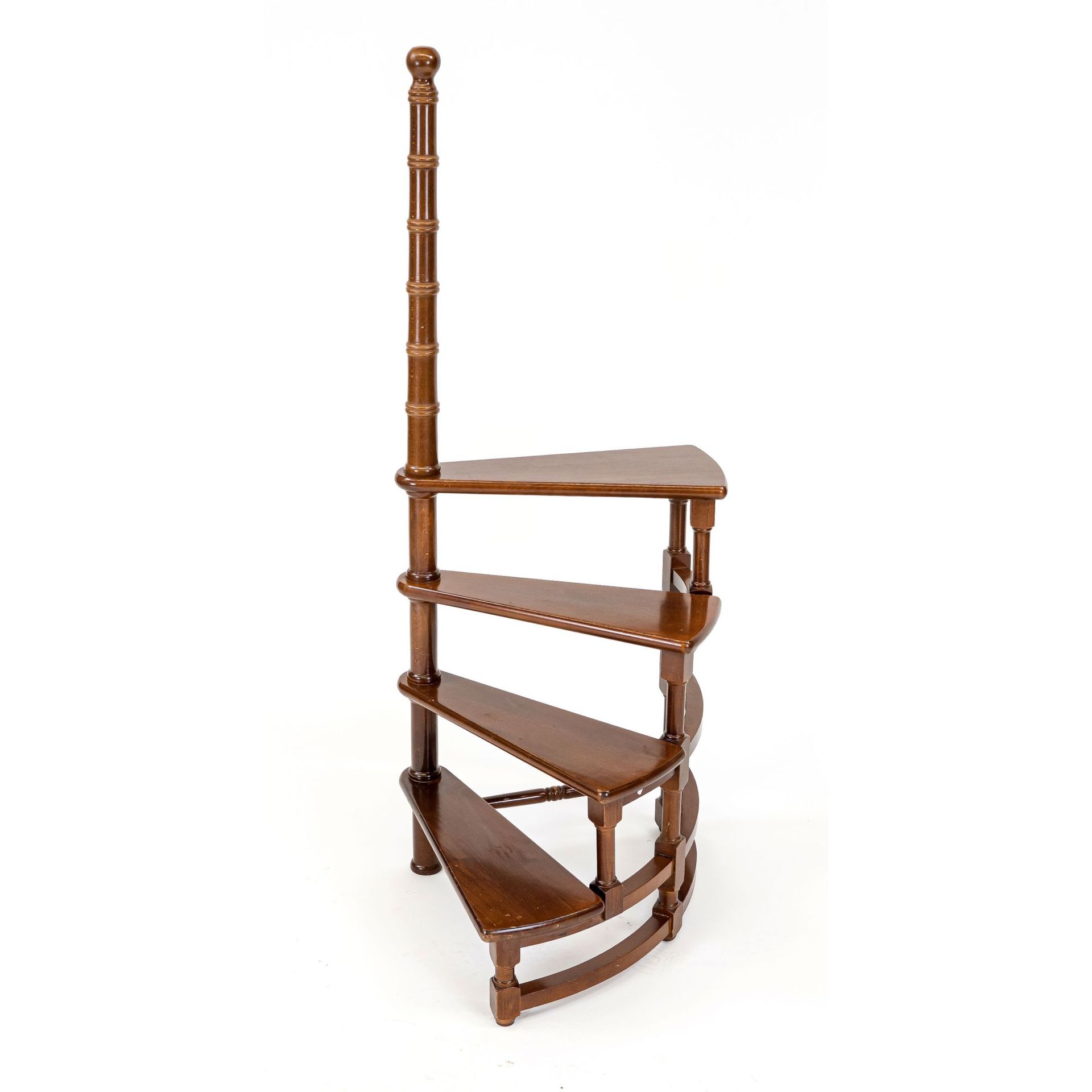 Null English library ladder, 20th century, mahogany-stained beech wood, 122 x 50&hellip;